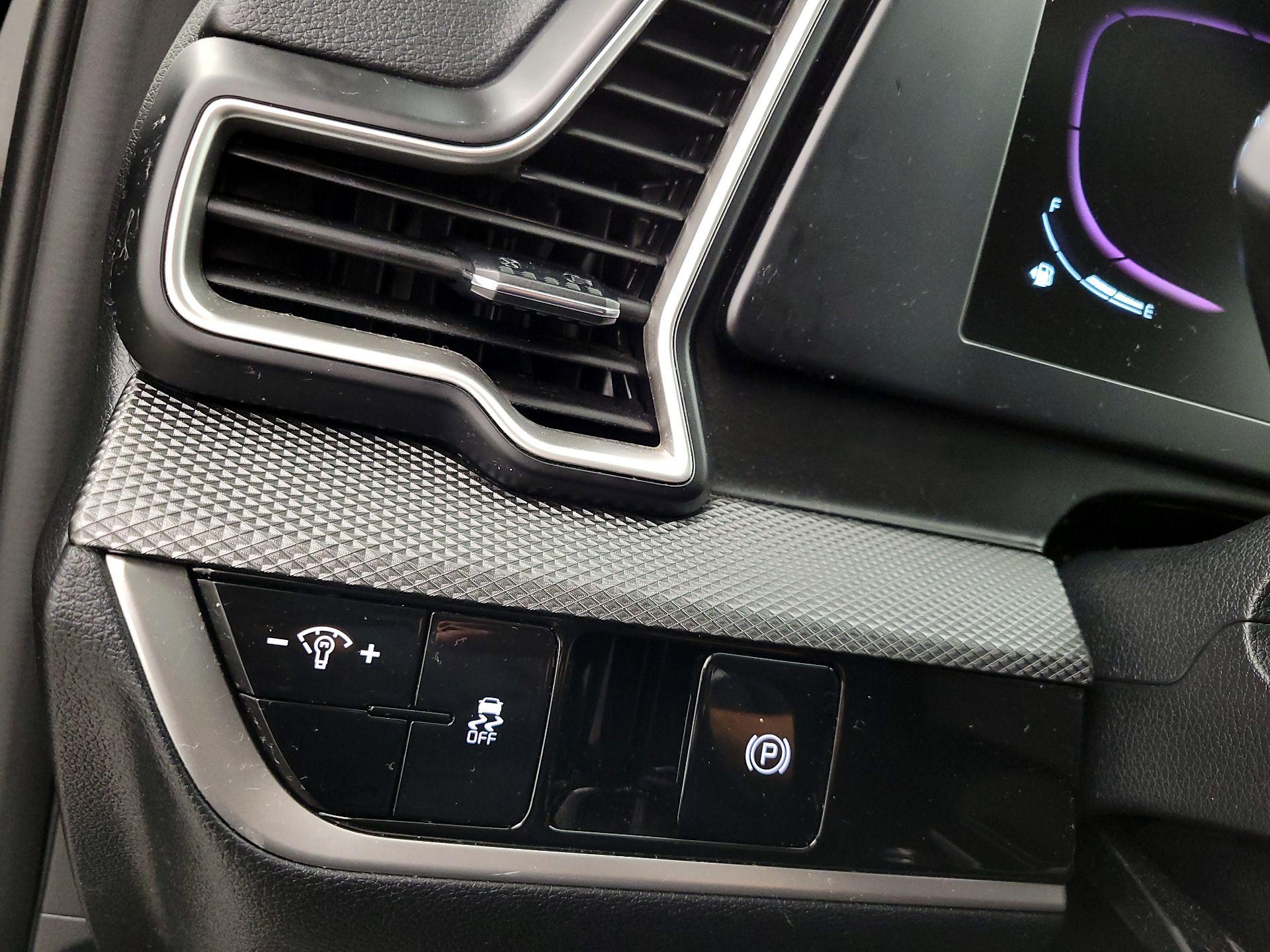 Thumbnail: 2023 Kia Sportage - 13