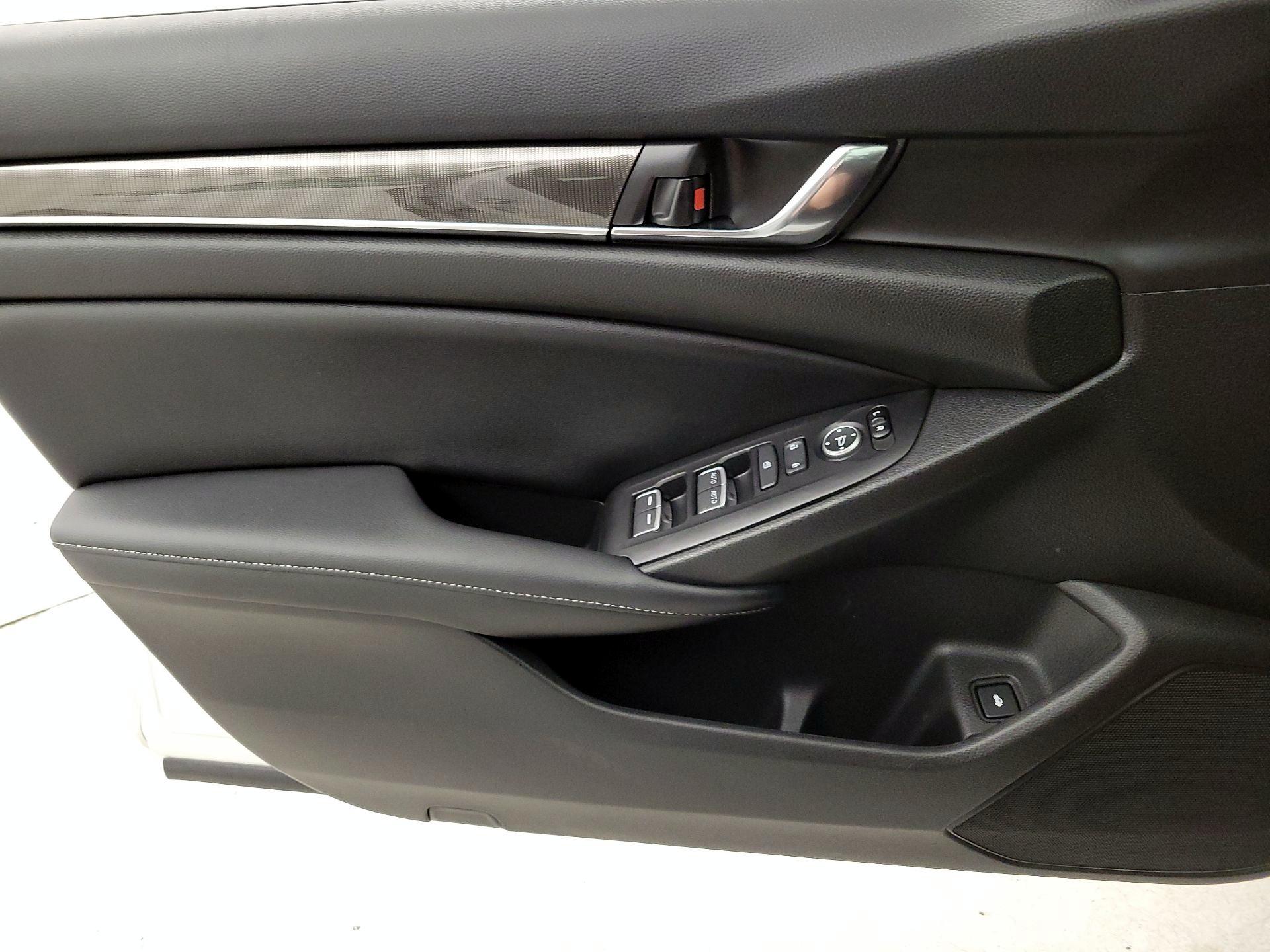 Thumbnail: 2021 Honda Accord - 12