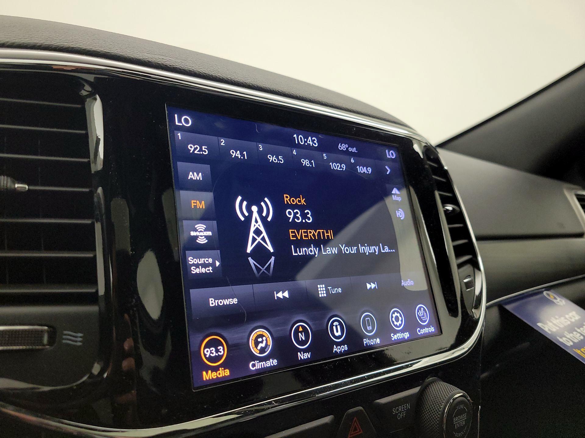 Thumbnail: 2019 Jeep Grand Cherokee - 16