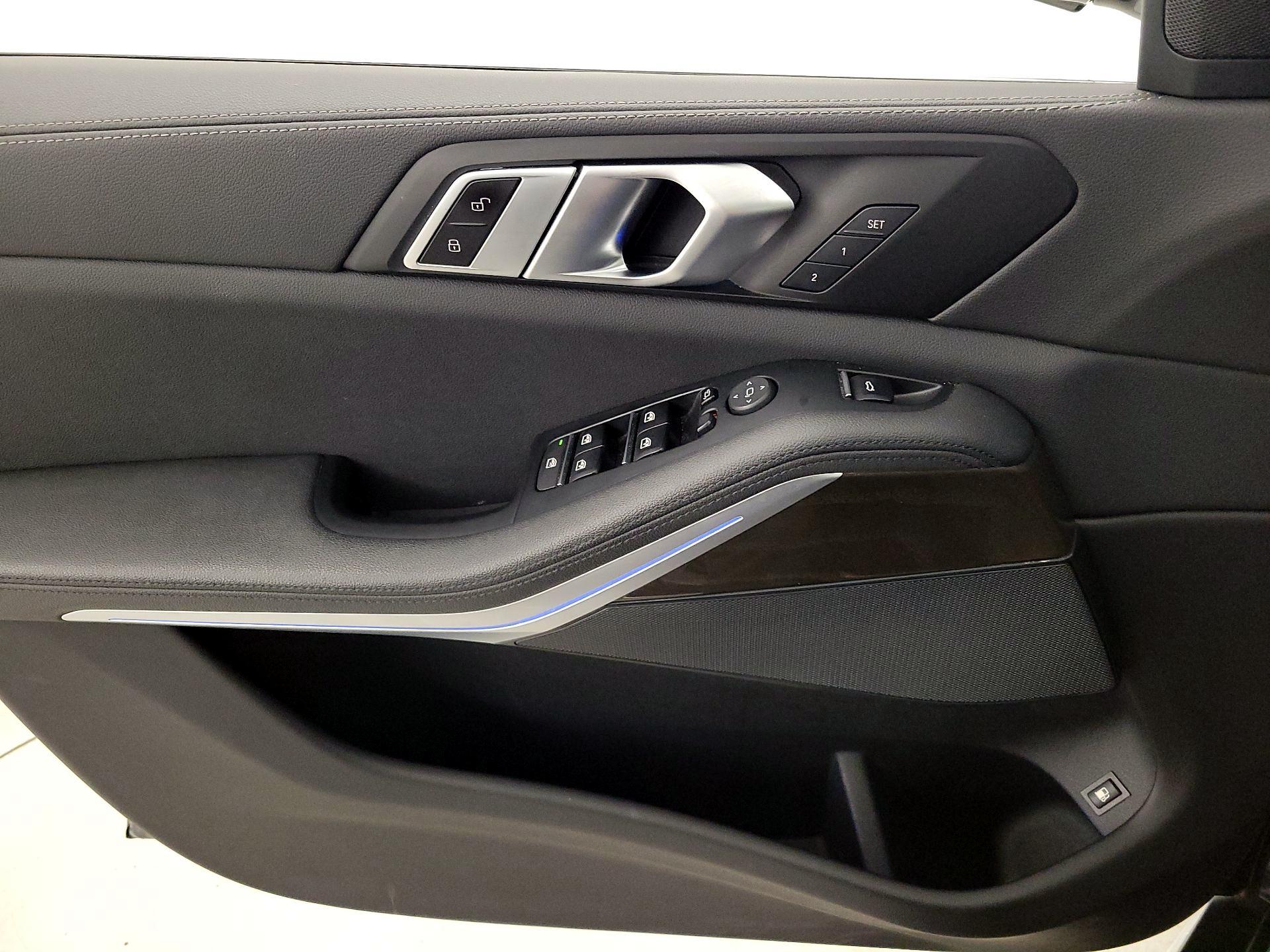 Thumbnail: 2022 BMW X5 - 12