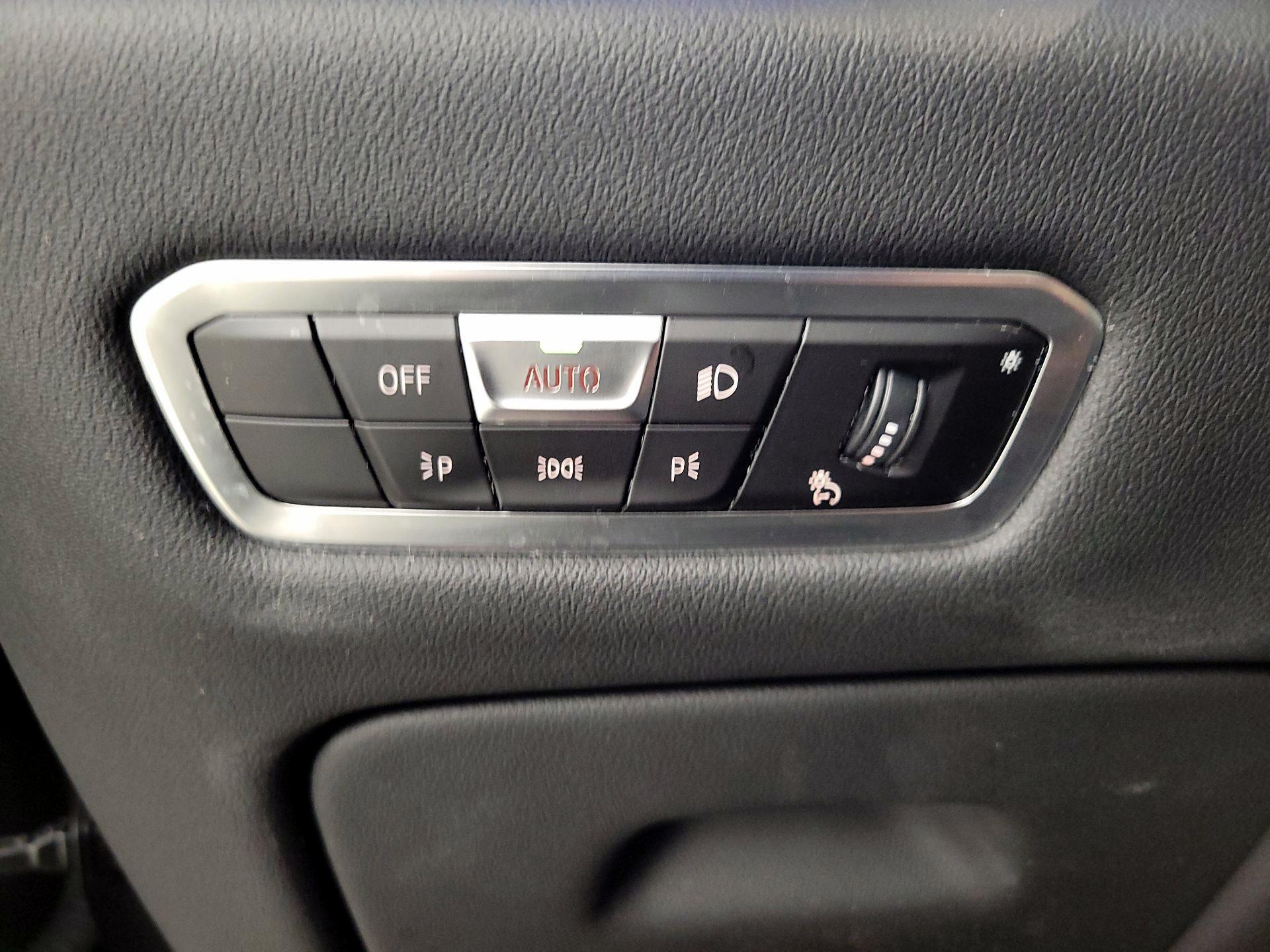 Thumbnail: 2022 BMW X5 - 13