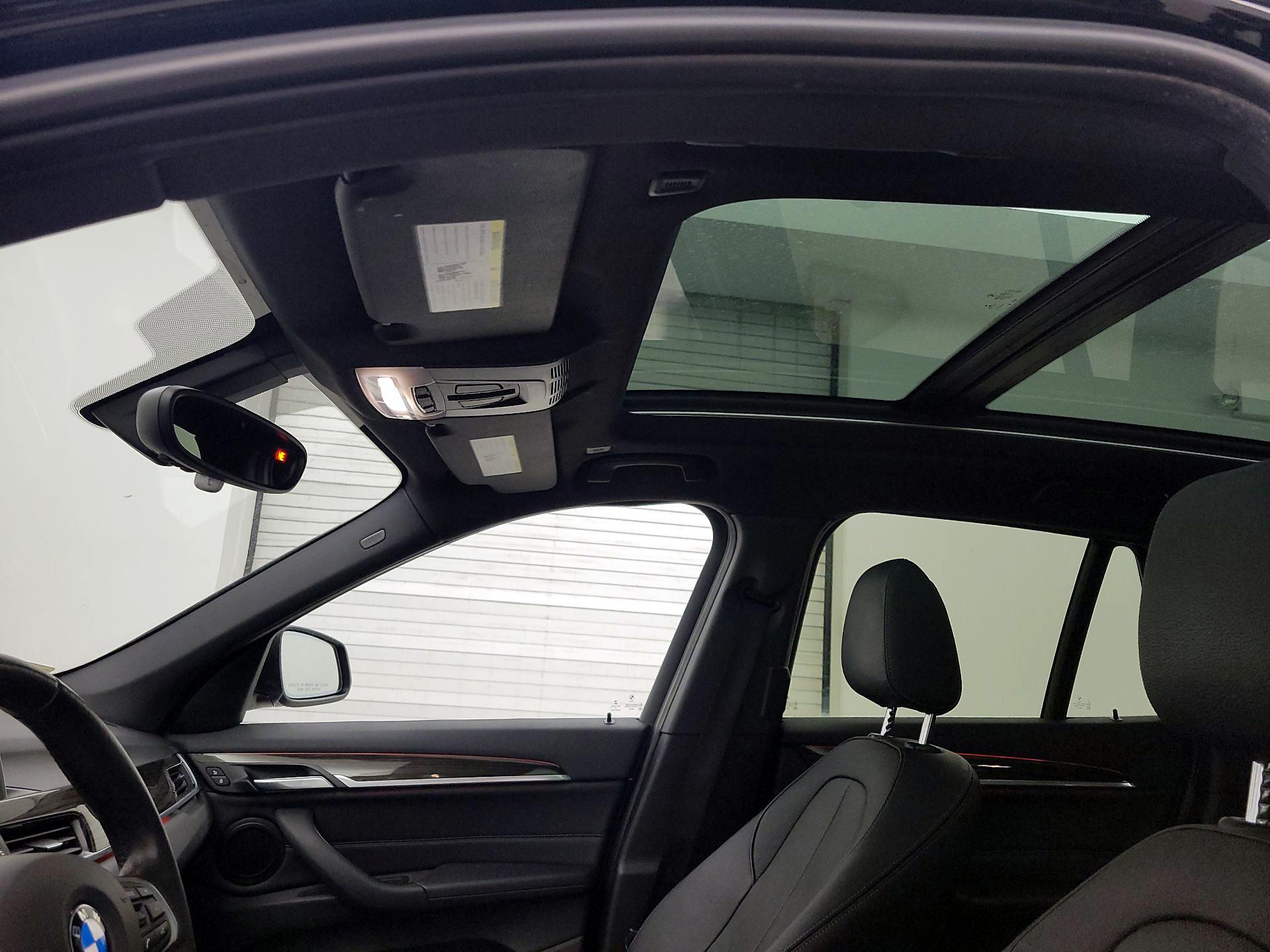 Thumbnail: 2016 BMW X1 - 19