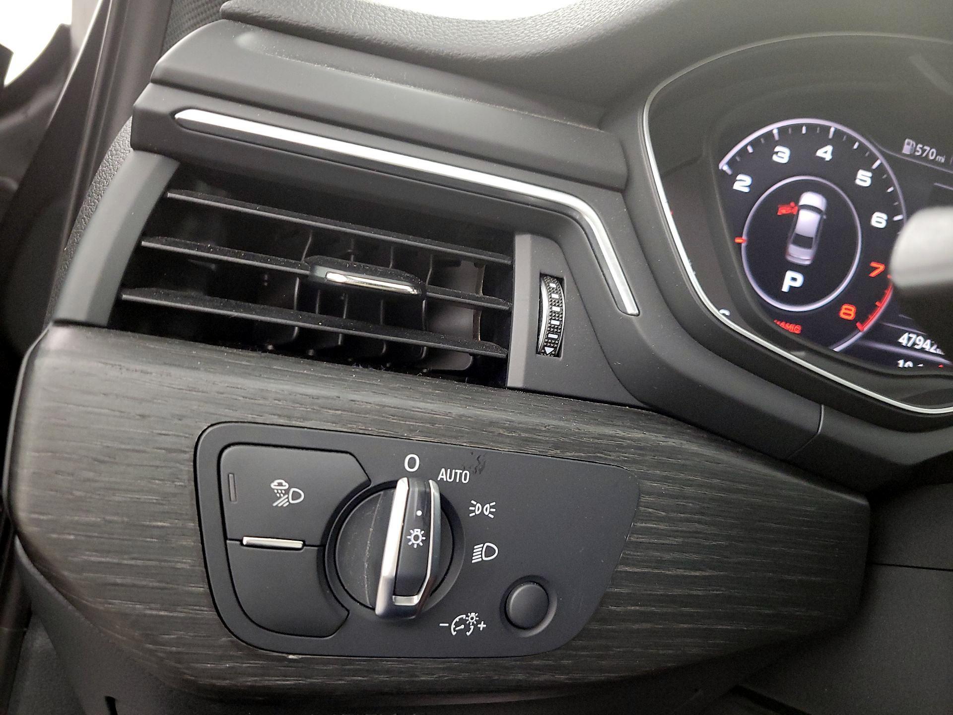 Thumbnail: 2019 Audi A4 - 13