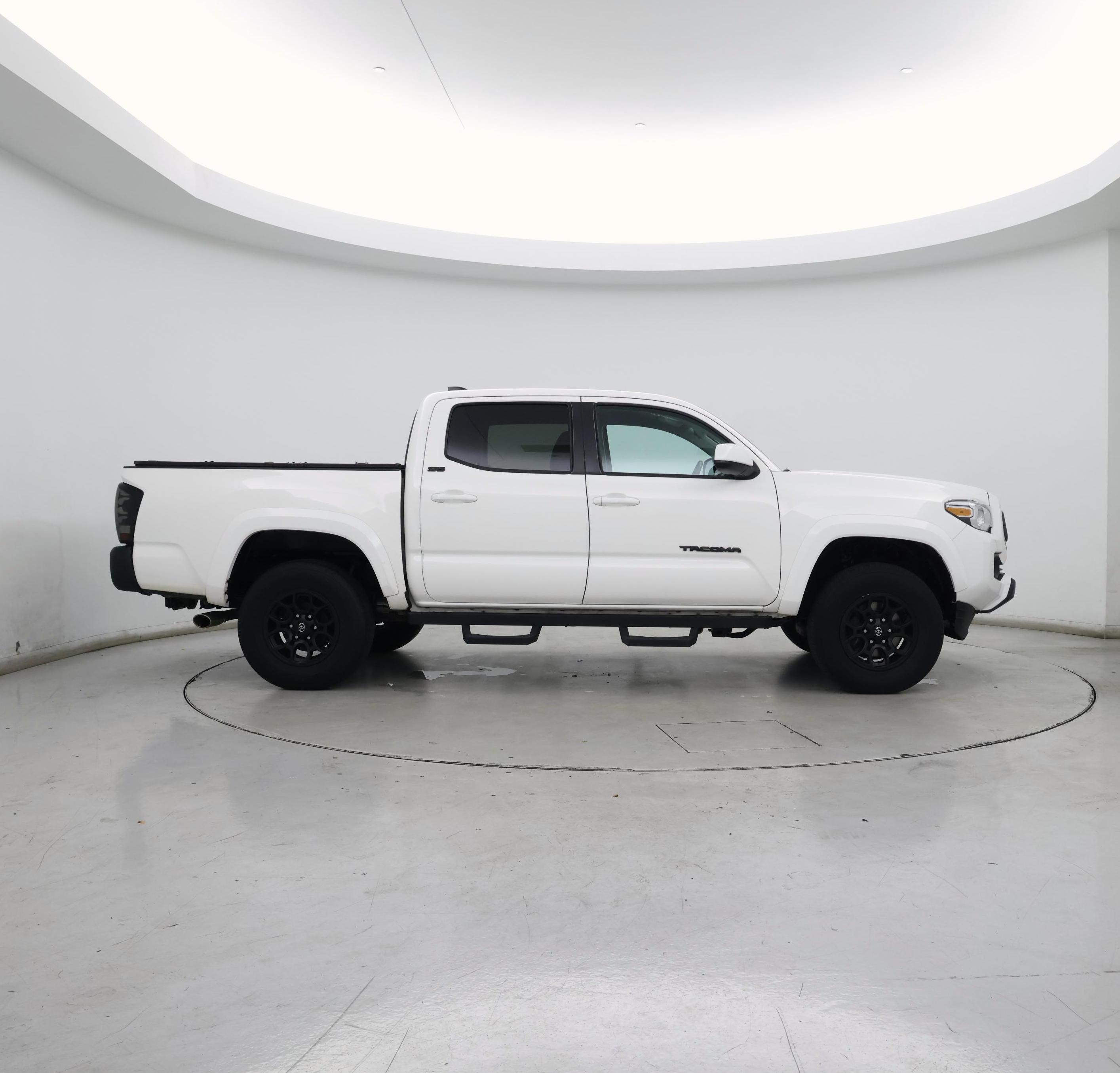 Thumbnail: 2022 Toyota Tacoma - 7