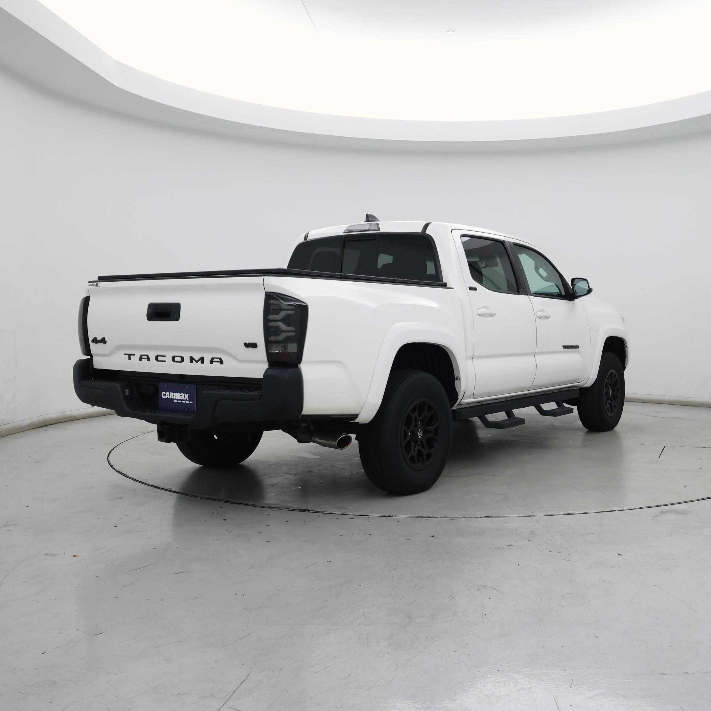 Thumbnail: 2022 Toyota Tacoma - 8
