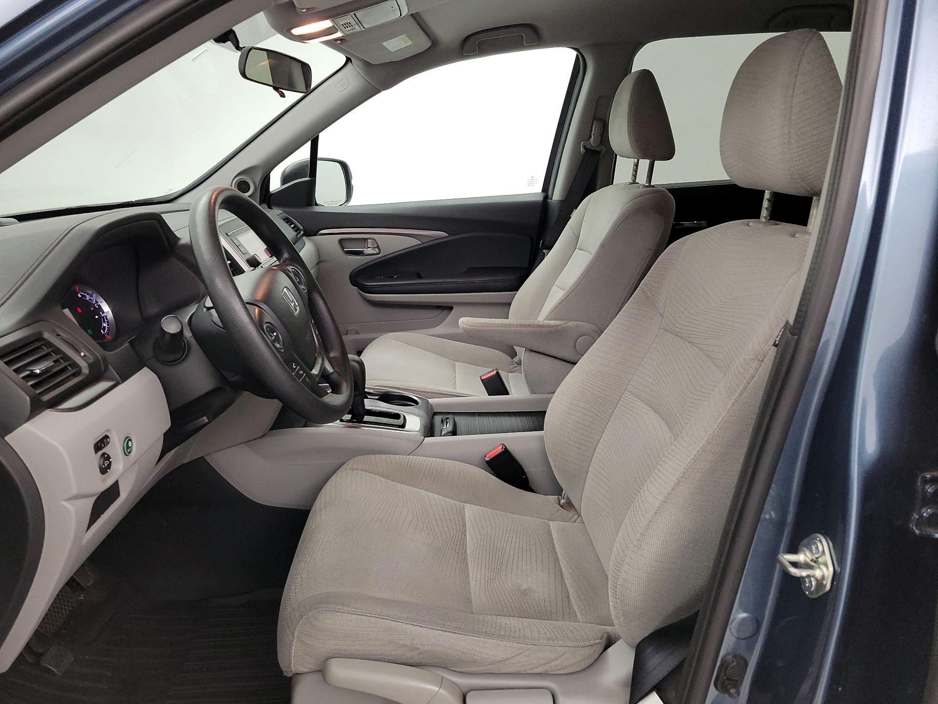 Thumbnail: 2016 Honda Pilot - 11