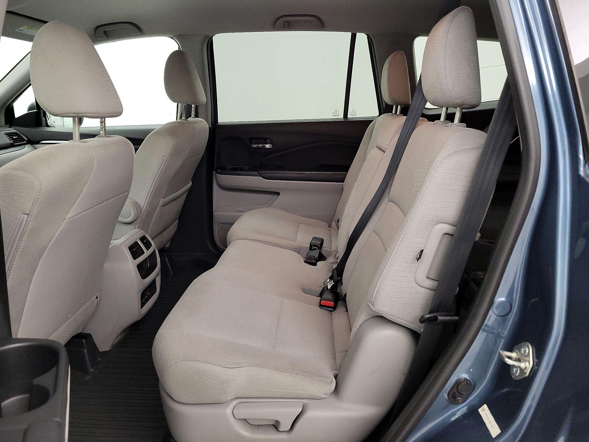Thumbnail: 2016 Honda Pilot - 19