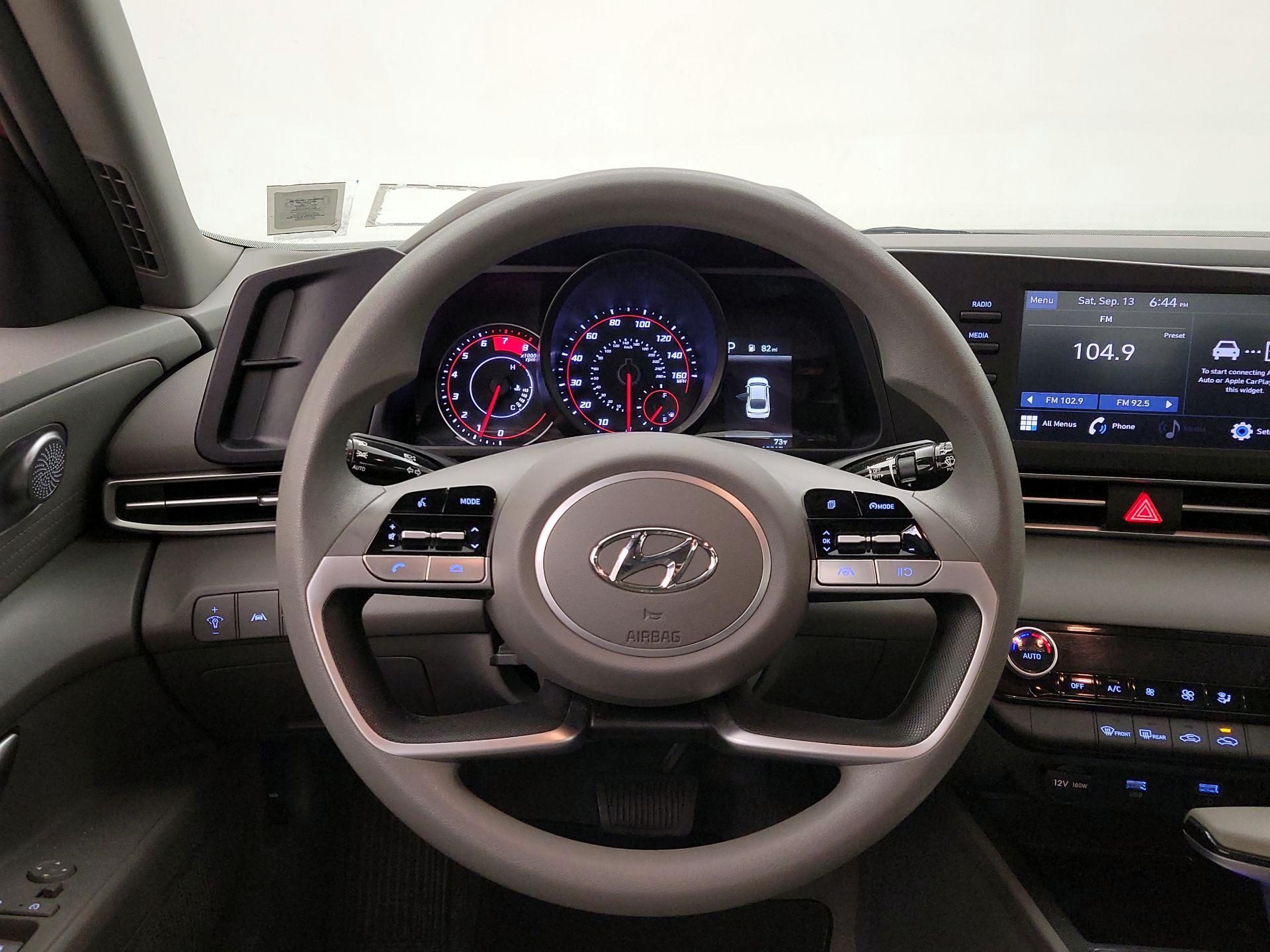 Thumbnail: 2023 Hyundai Elantra - 10