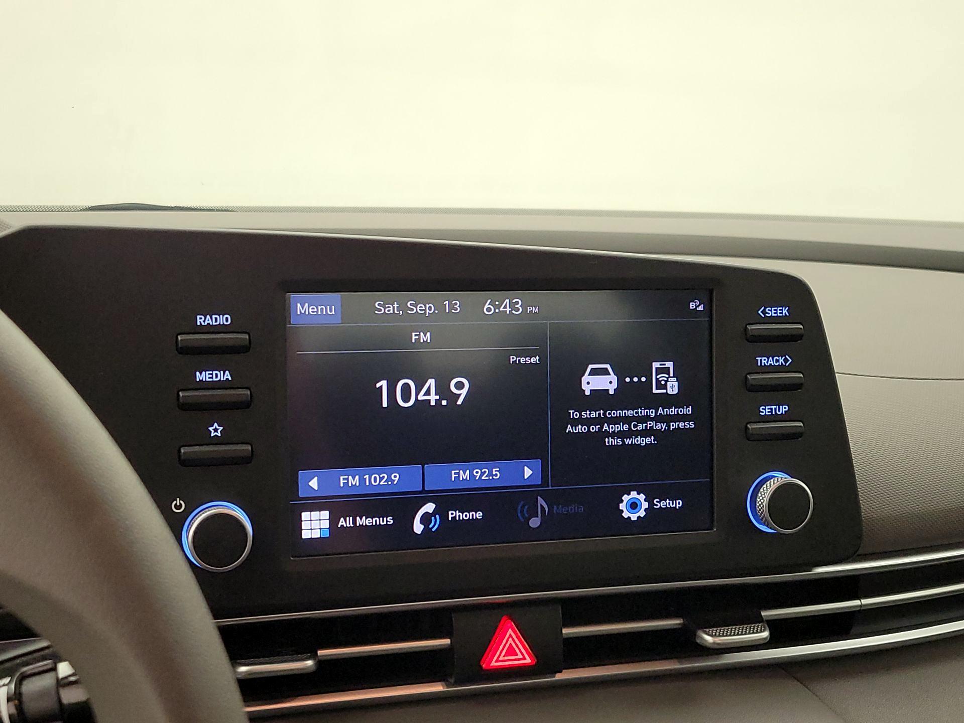 Thumbnail: 2023 Hyundai Elantra - 15