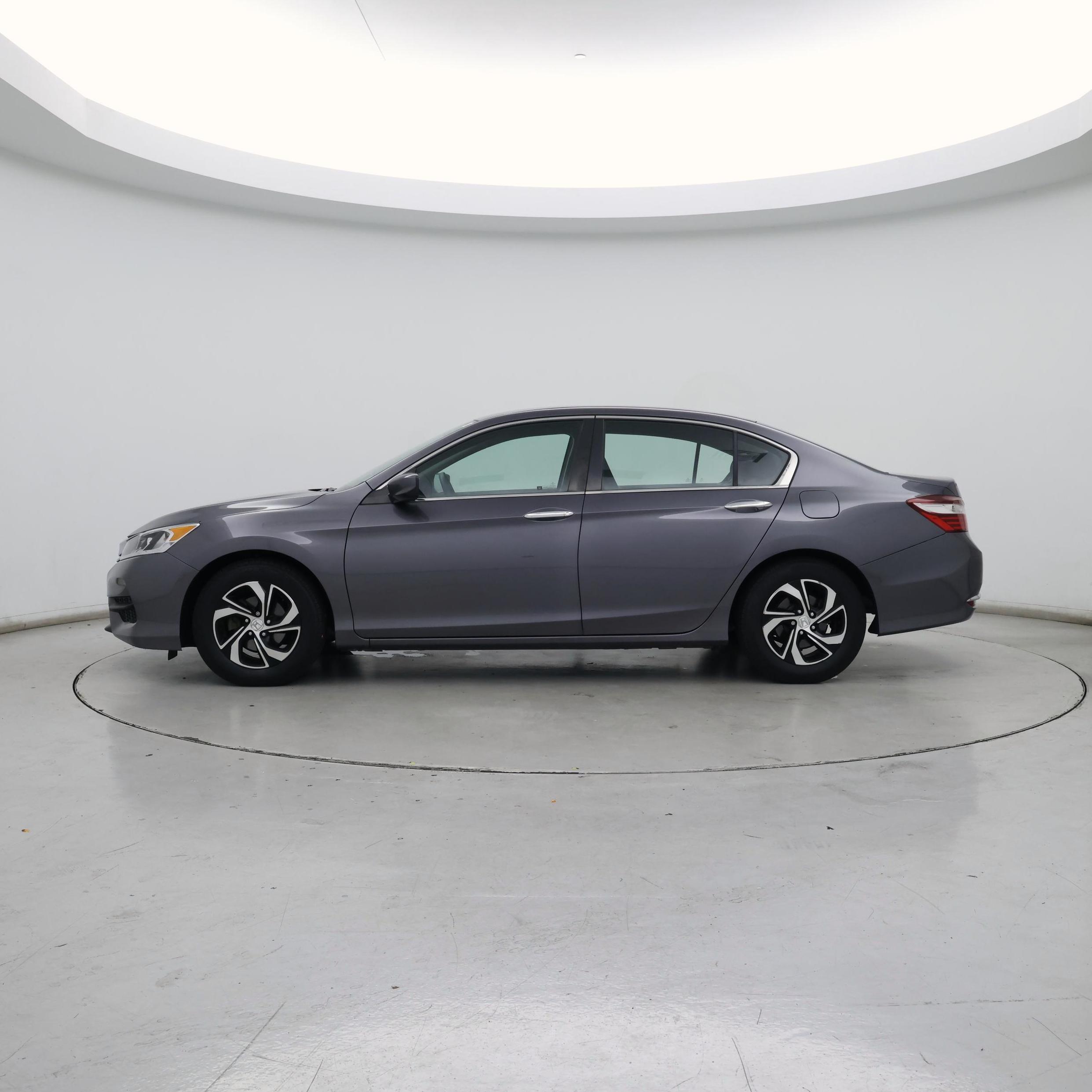 Thumbnail: 2017 Honda Accord - 3