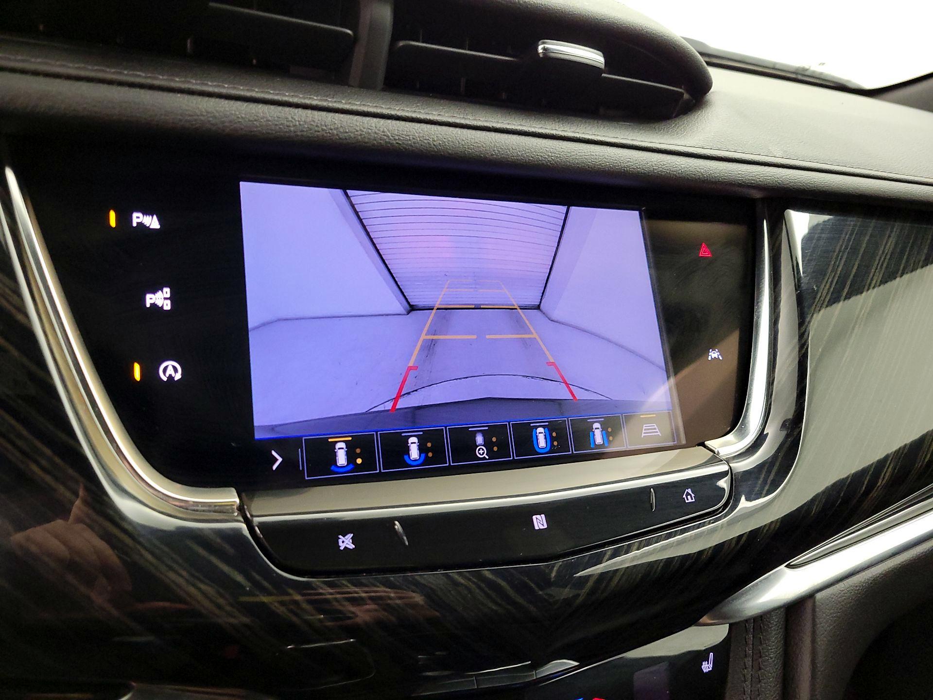 Thumbnail: 2020 Cadillac XT6 - 15