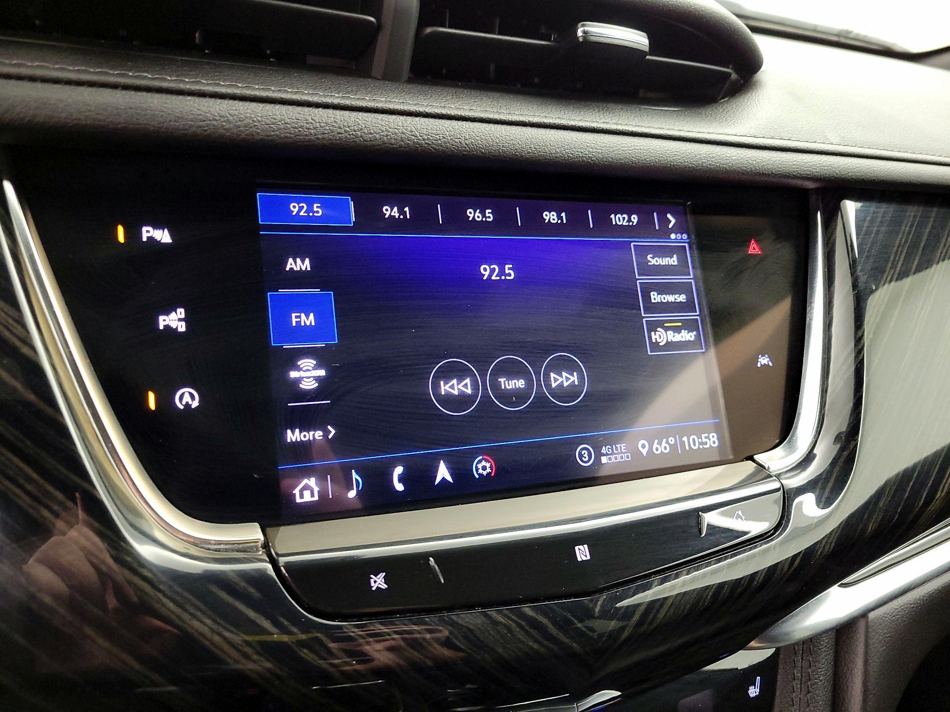 Thumbnail: 2020 Cadillac XT6 - 16