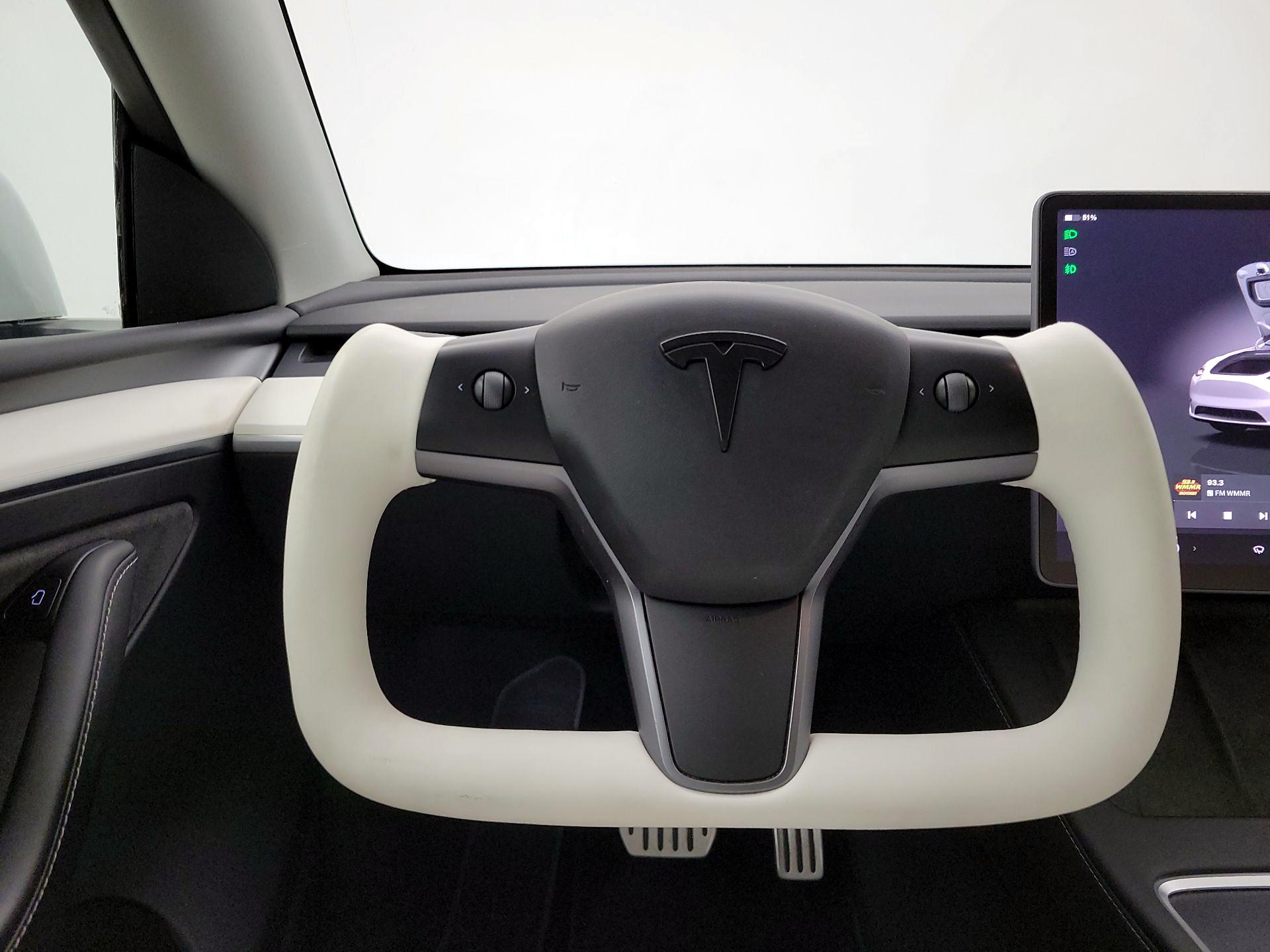 Thumbnail: 2023 Tesla Model Y - 10