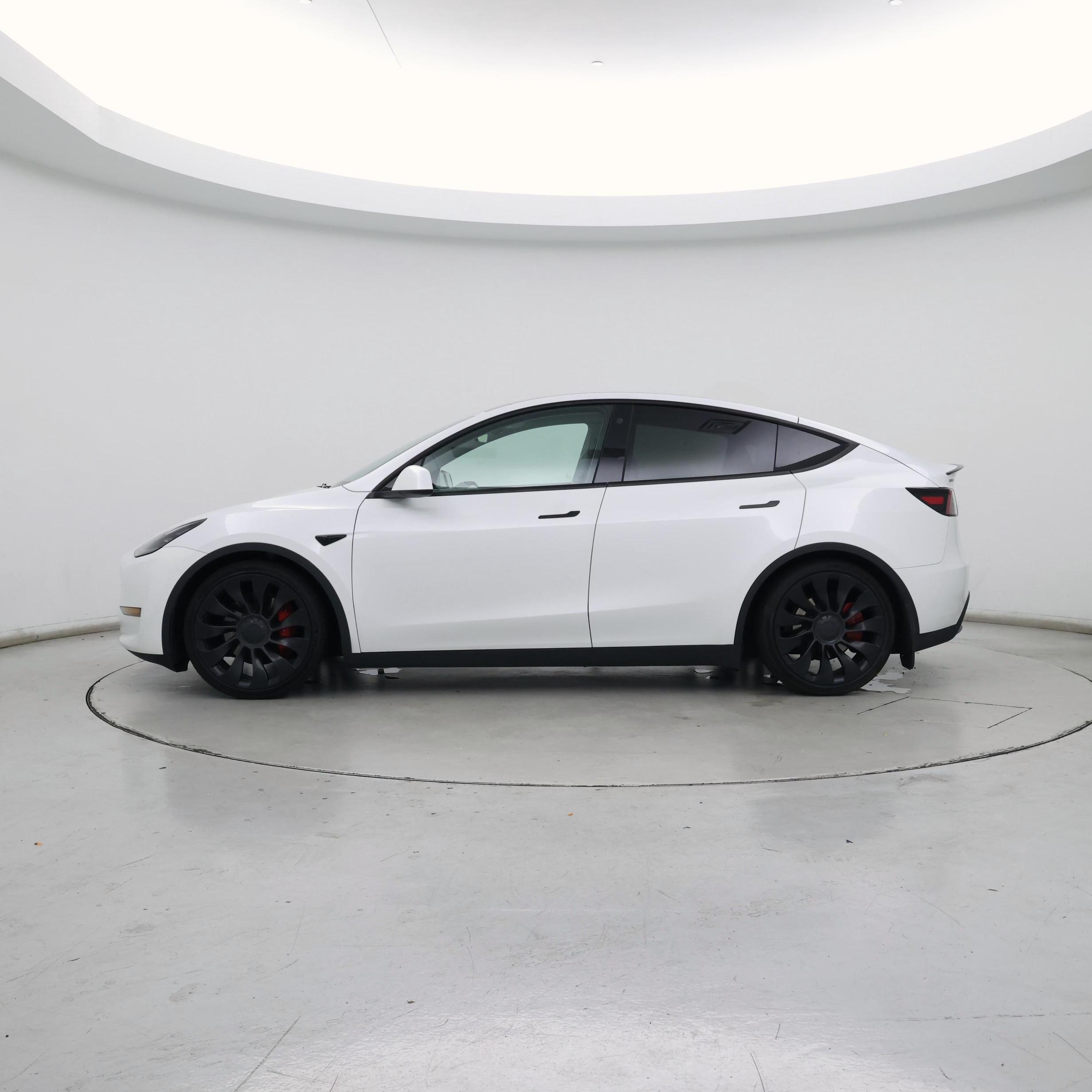 Thumbnail: 2023 Tesla Model Y - 3