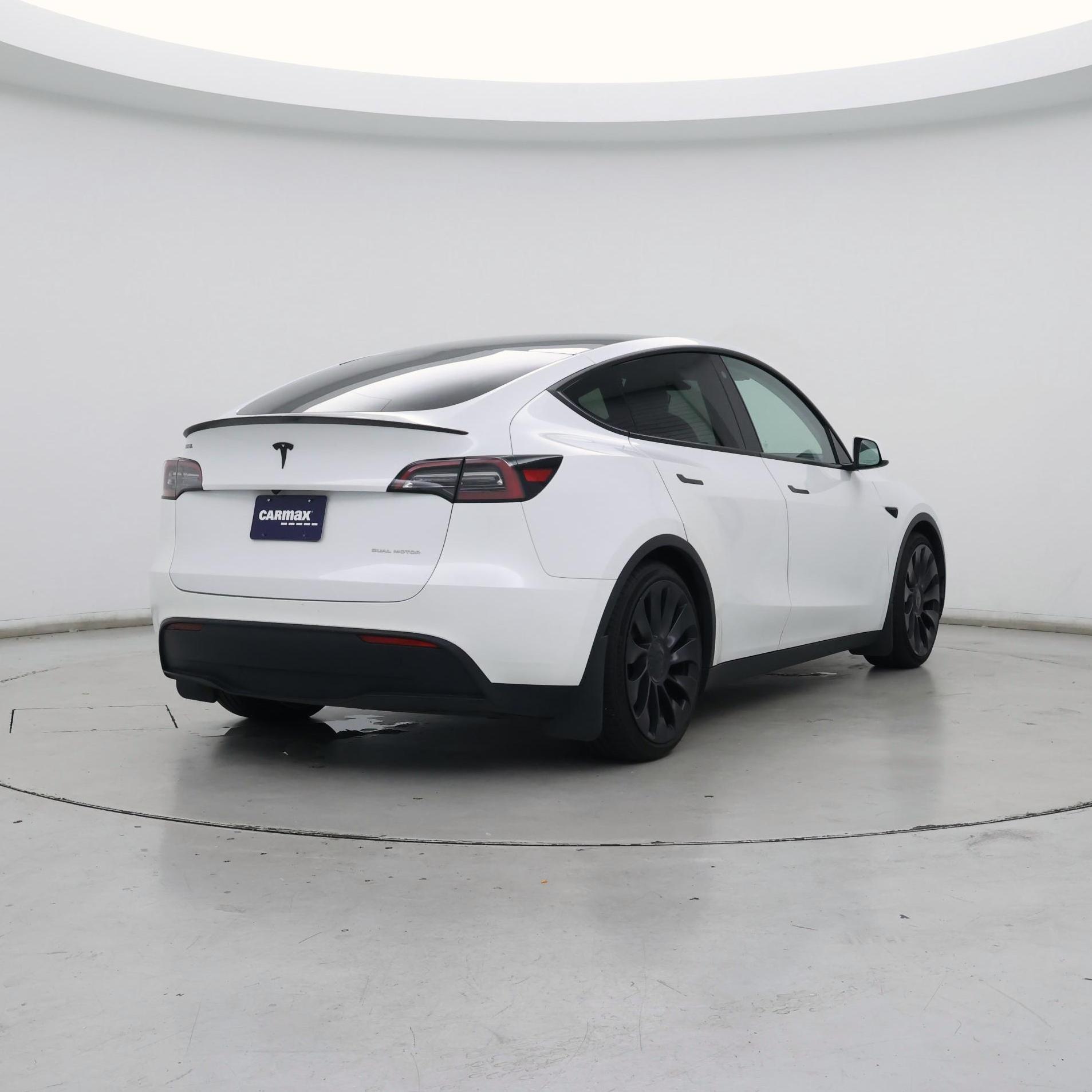 Thumbnail: 2023 Tesla Model Y - 8