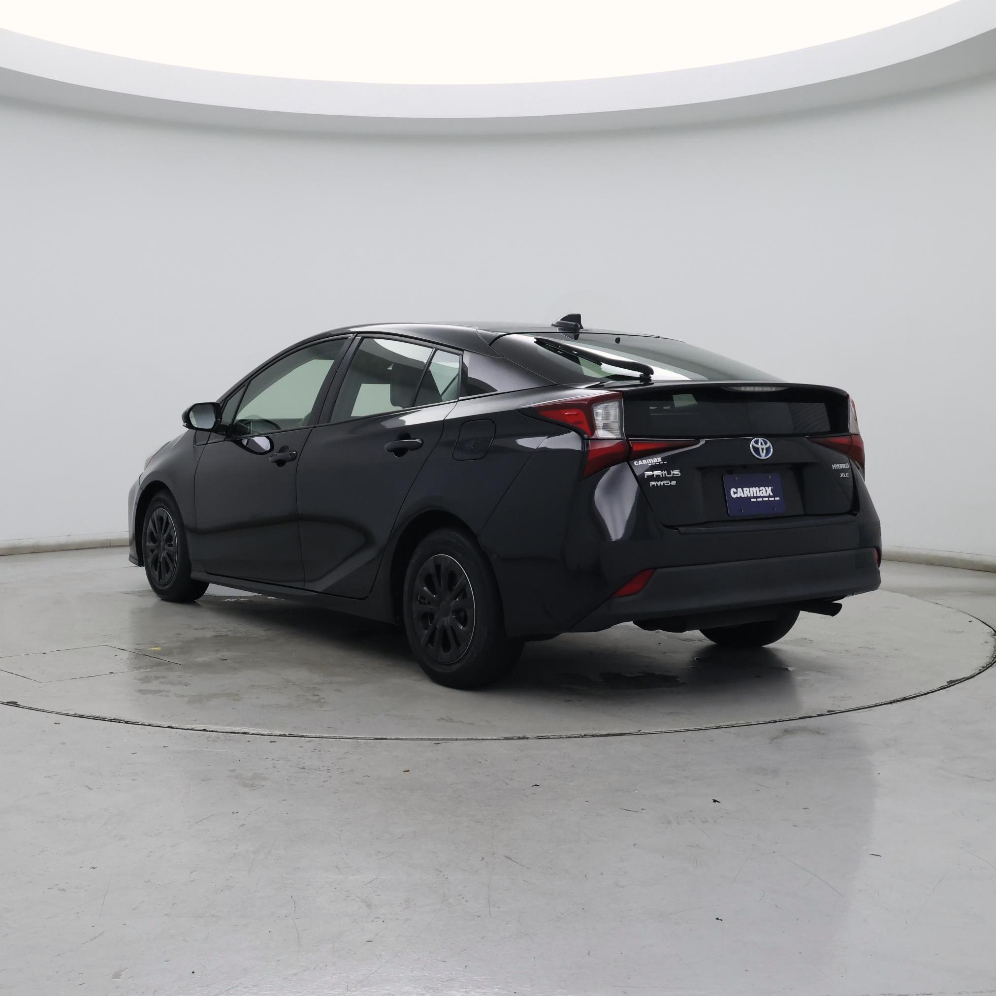 Thumbnail: 2022 Toyota Prius - 2