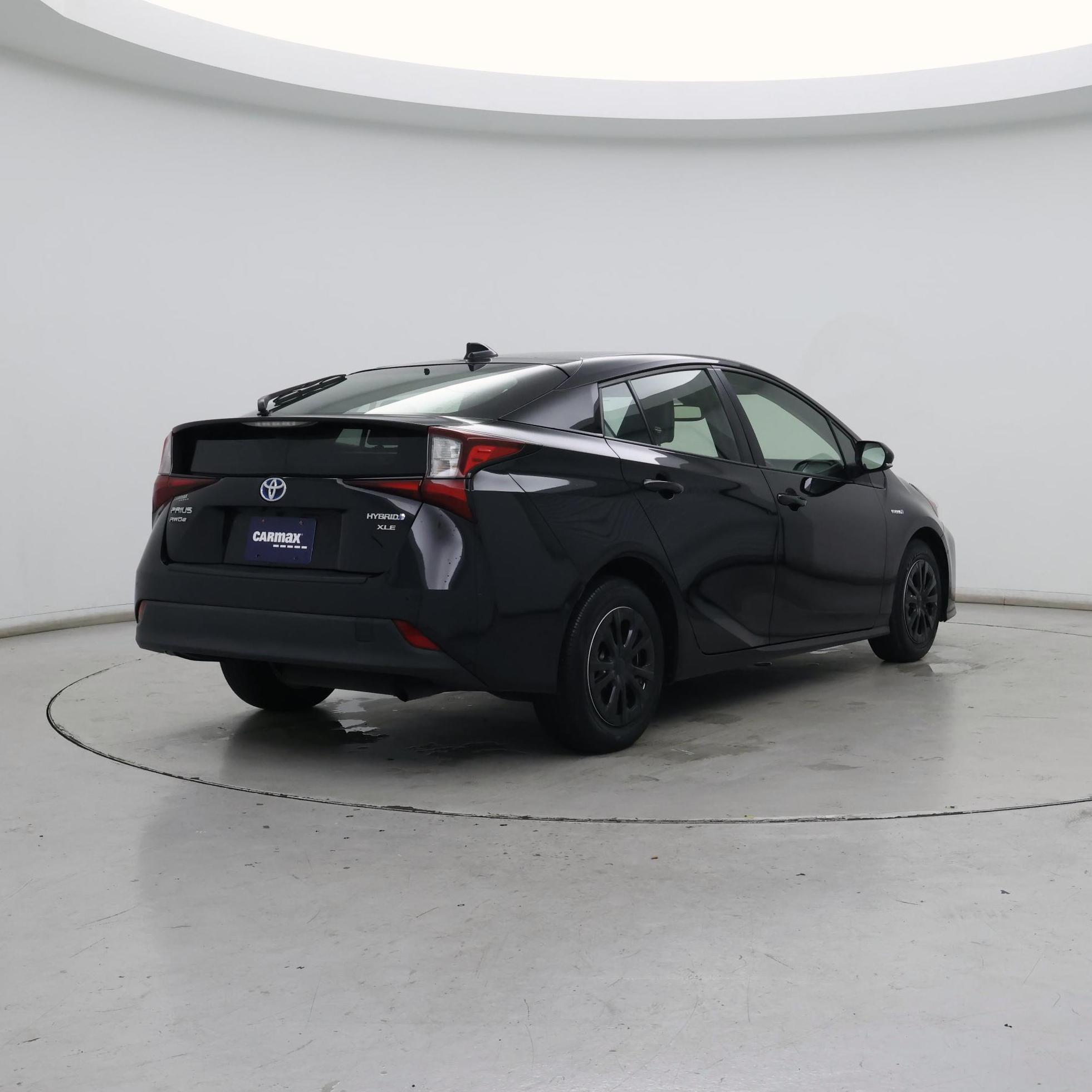 Thumbnail: 2022 Toyota Prius - 8