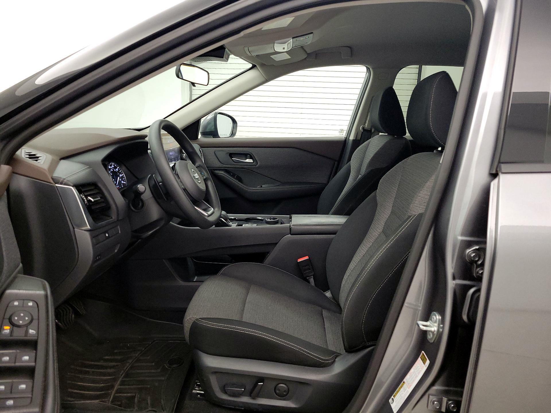Thumbnail: 2021 Nissan Rogue - 11