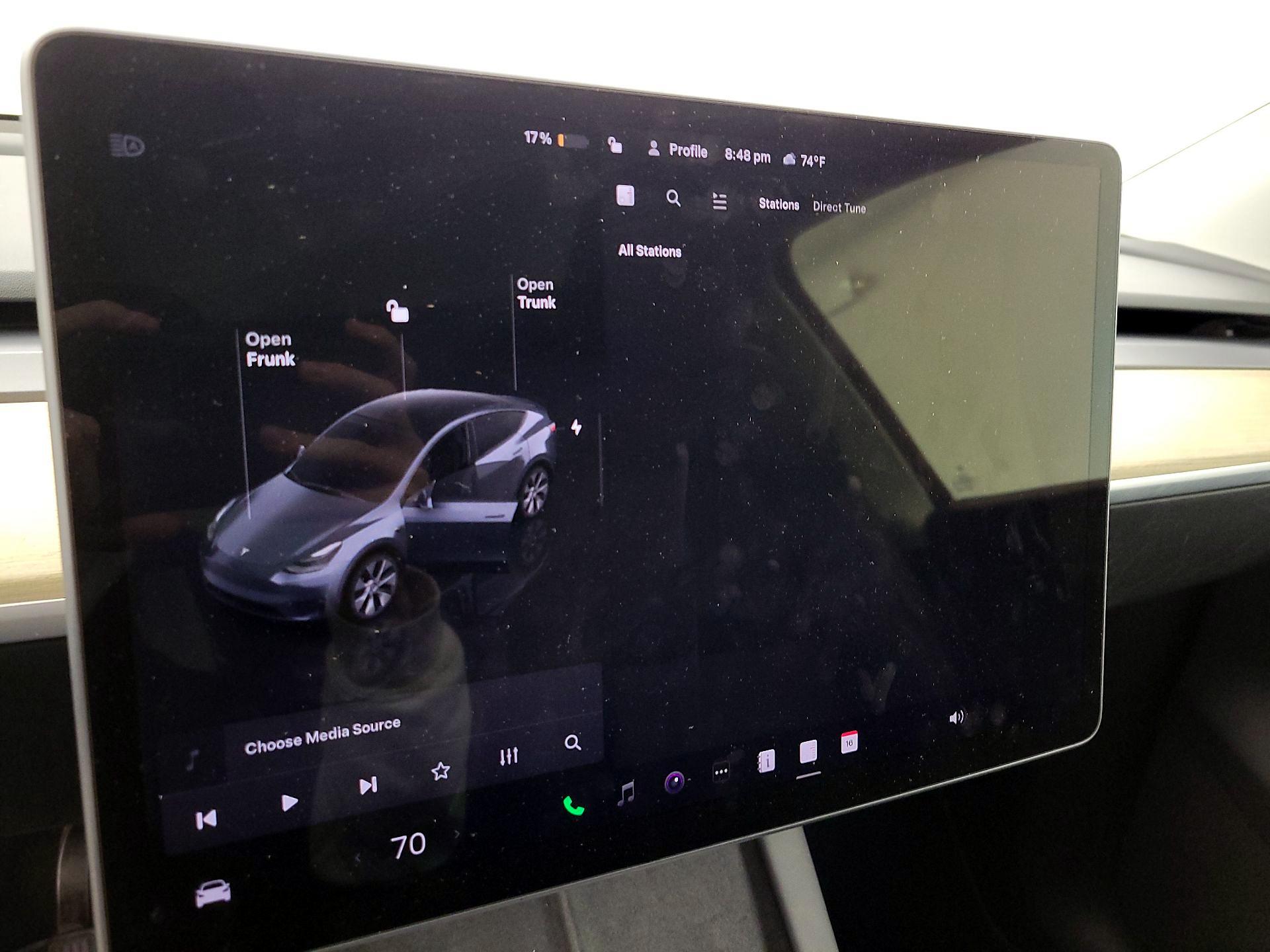 Thumbnail: 2023 Tesla Model Y - 15