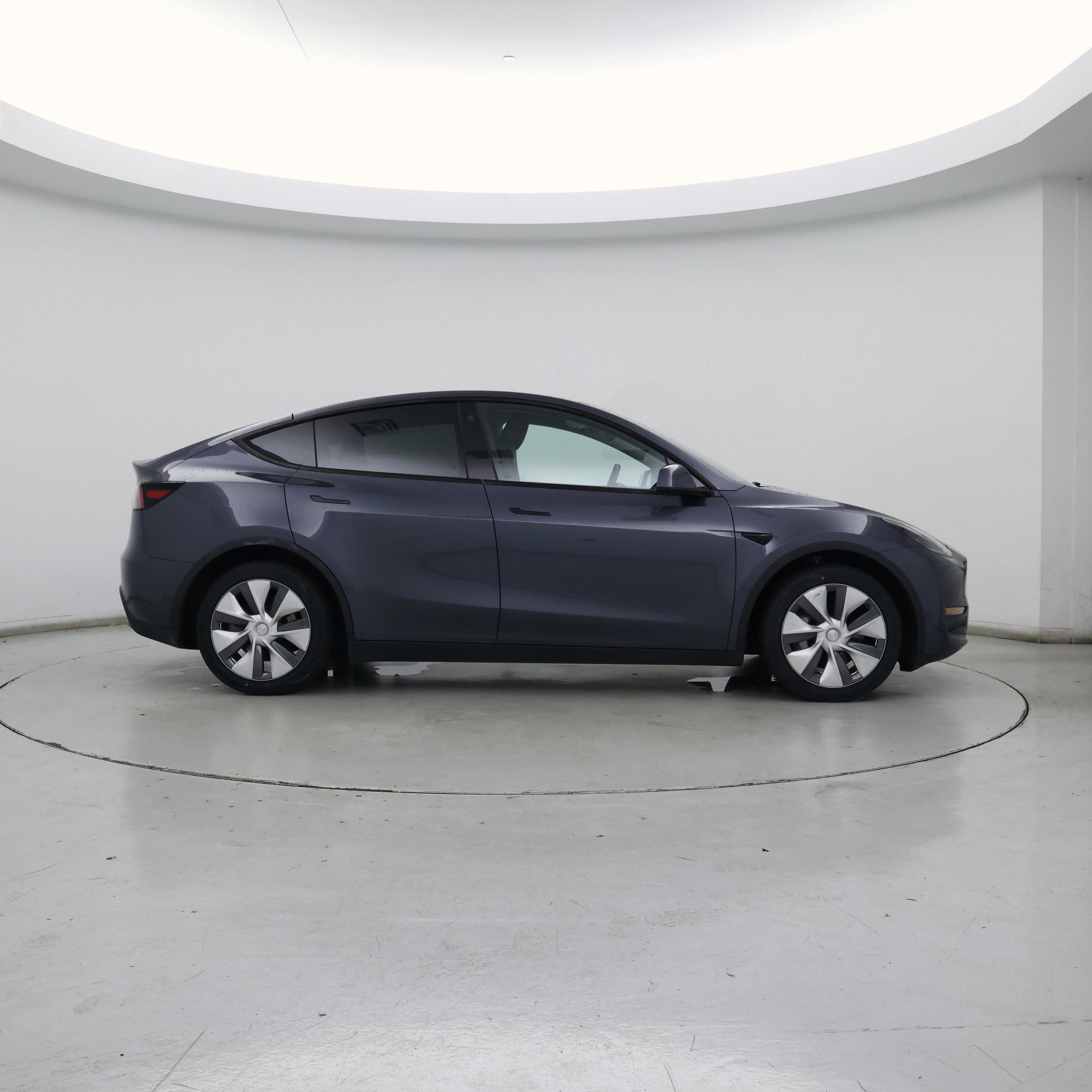 Thumbnail: 2023 Tesla Model Y - 7