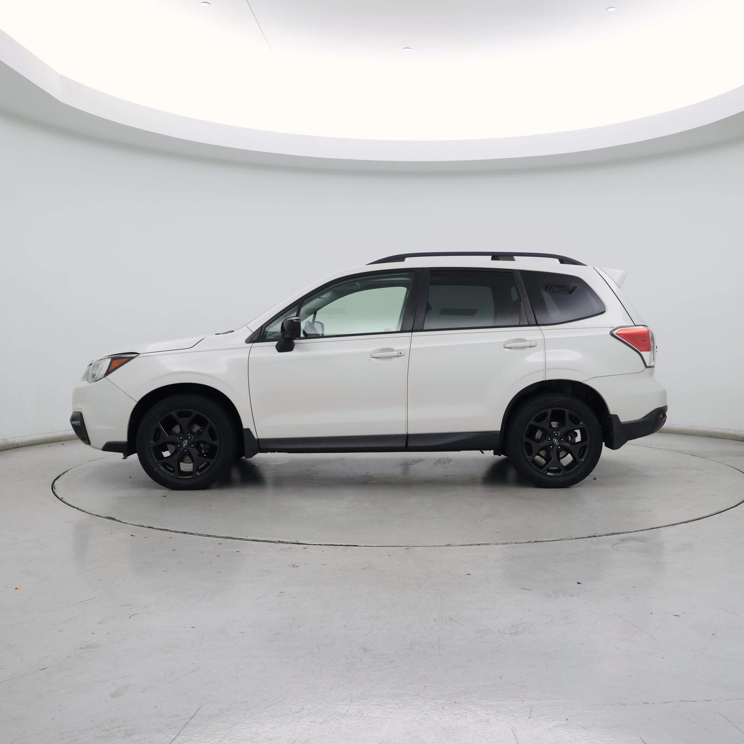 Thumbnail: 2018 Subaru Forester - 3