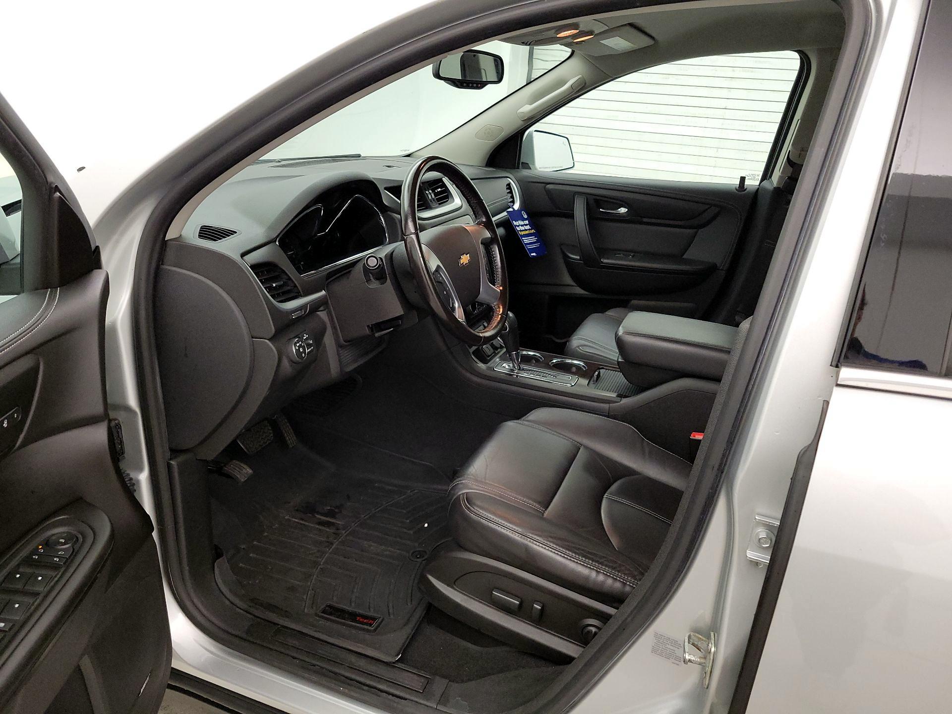 Thumbnail: 2017 Chevrolet Traverse - 11