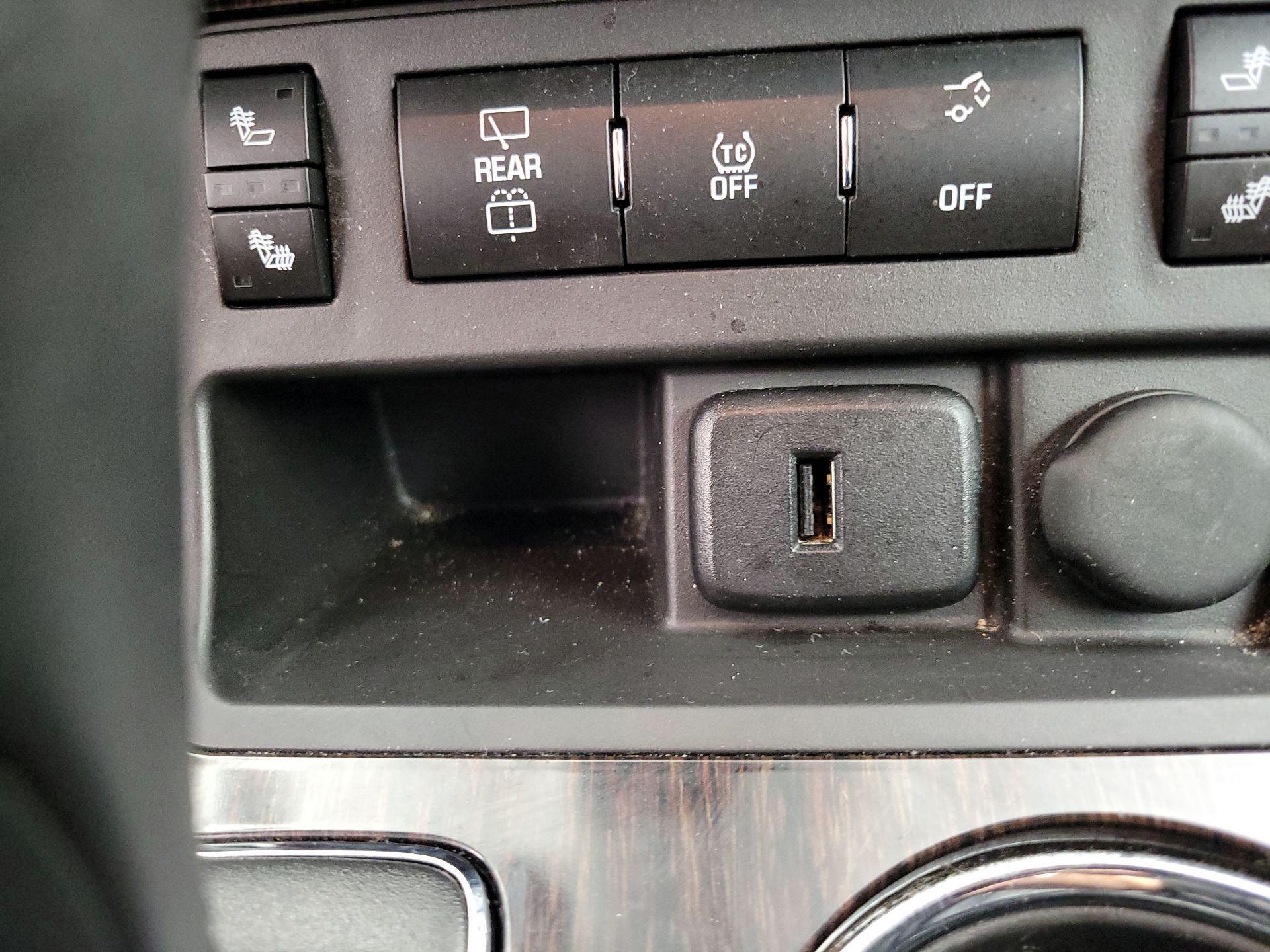 Thumbnail: 2017 Chevrolet Traverse - 18