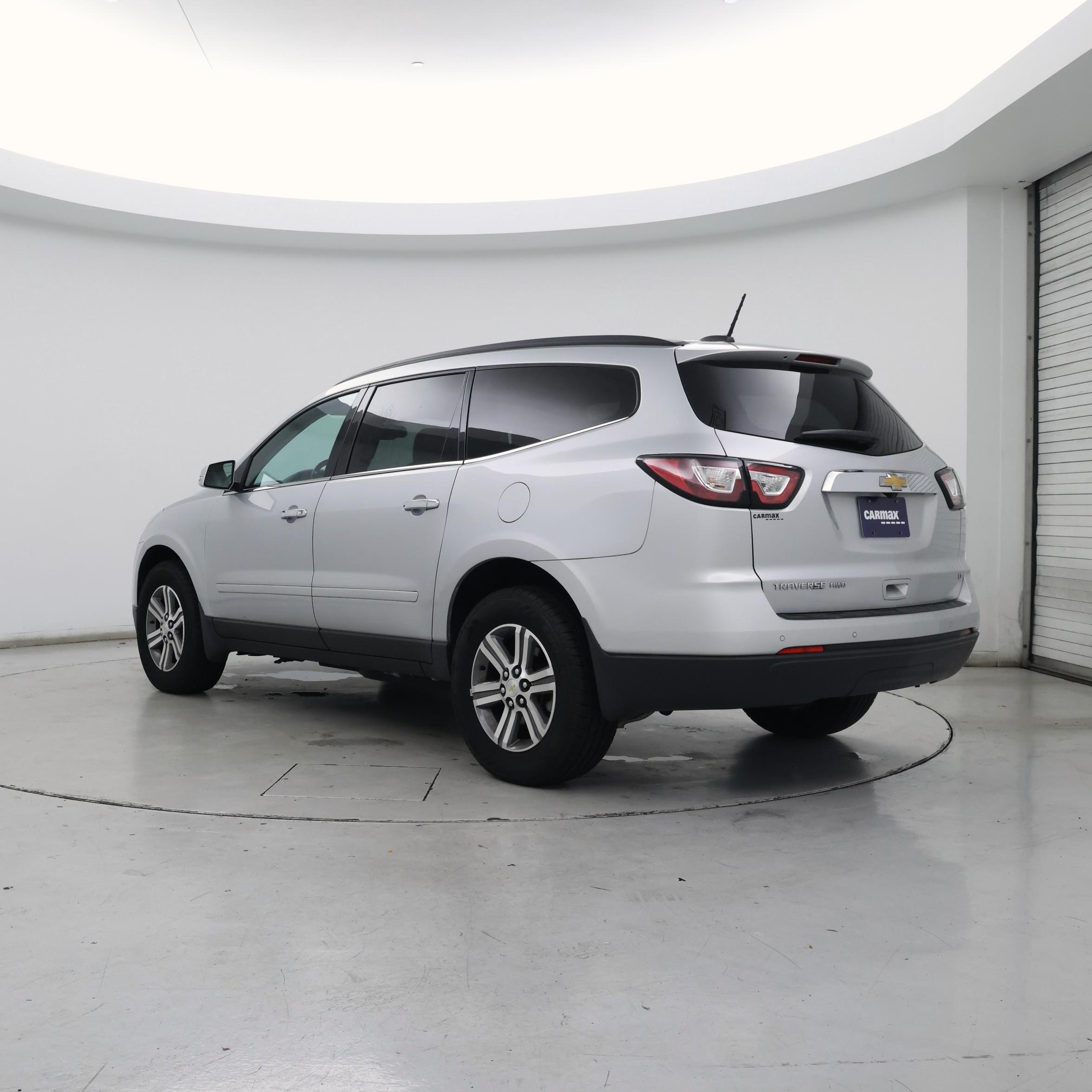 Thumbnail: 2017 Chevrolet Traverse - 2