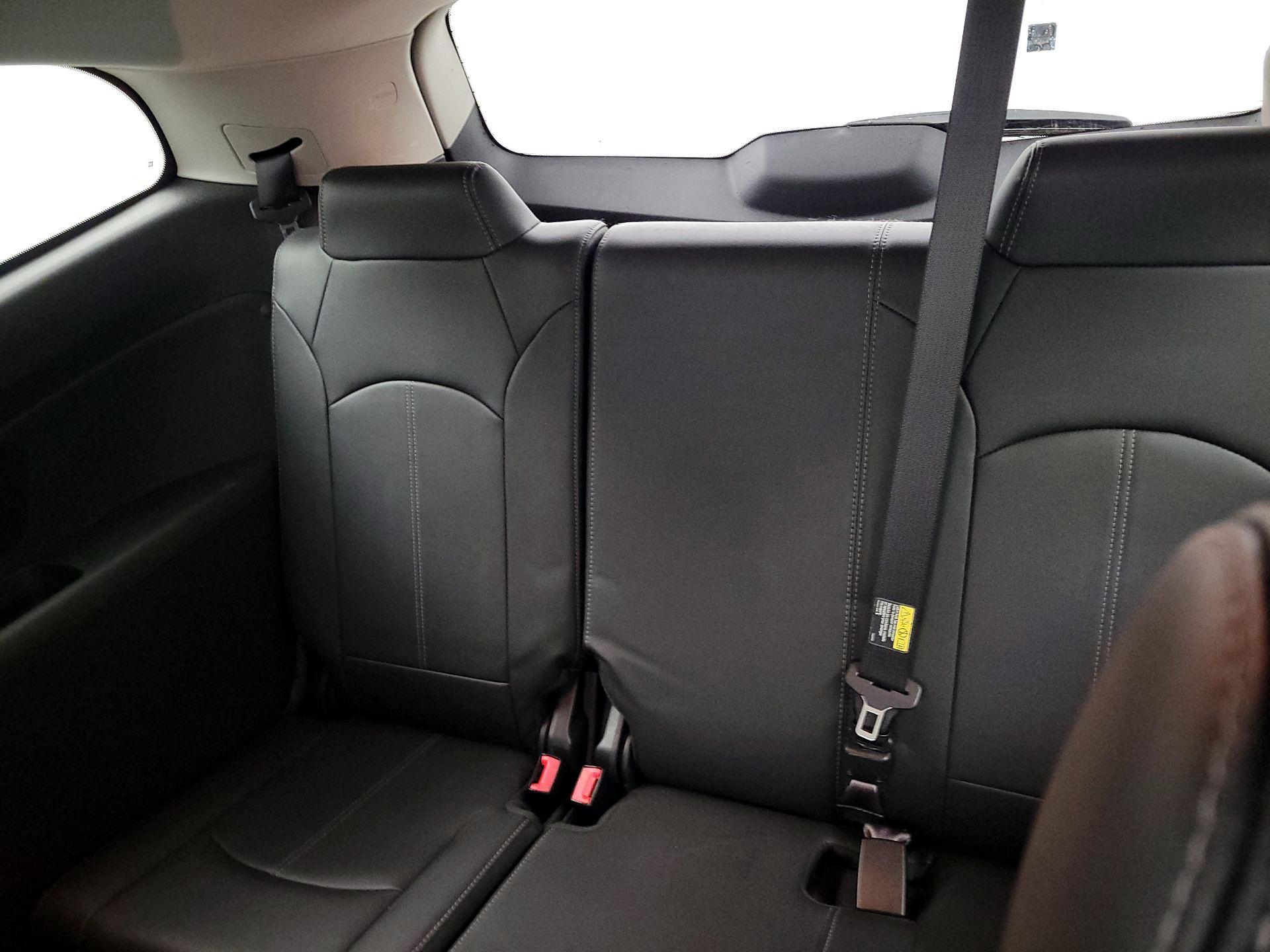 Thumbnail: 2017 Chevrolet Traverse - 20