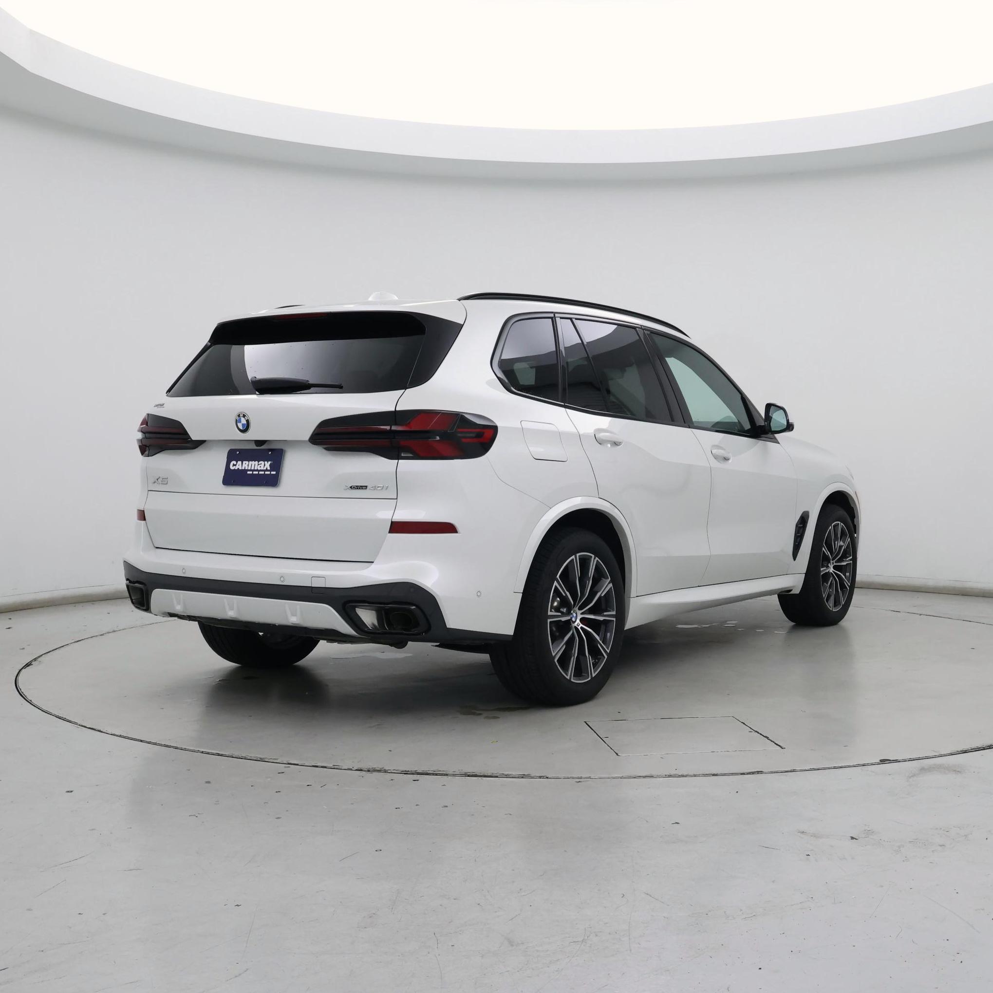 Thumbnail: 2025 BMW X5 - 8