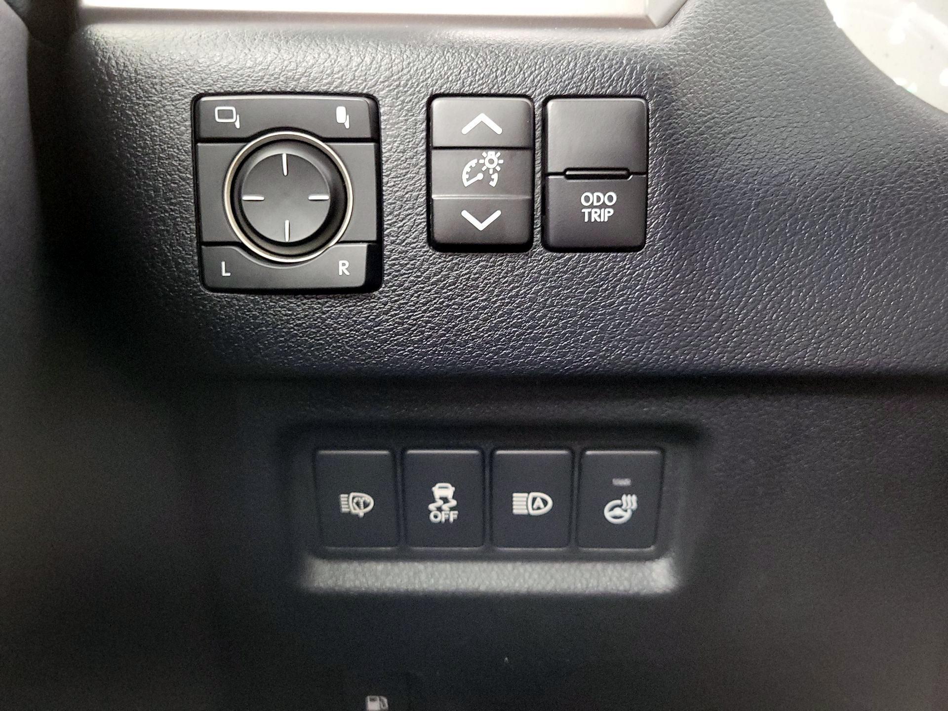 Thumbnail: 2023 Lexus GX - 13