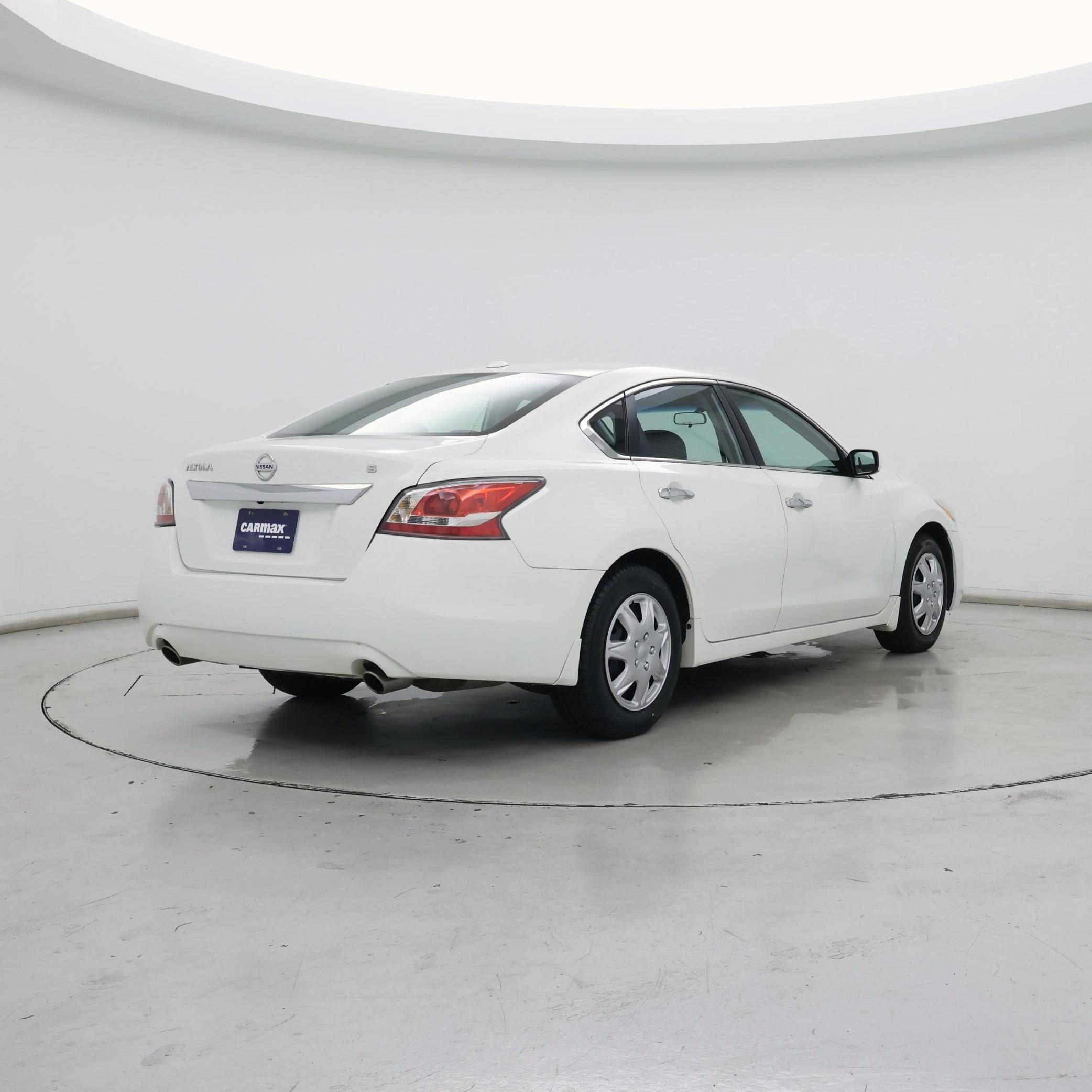 Thumbnail: 2015 Nissan Altima - 8