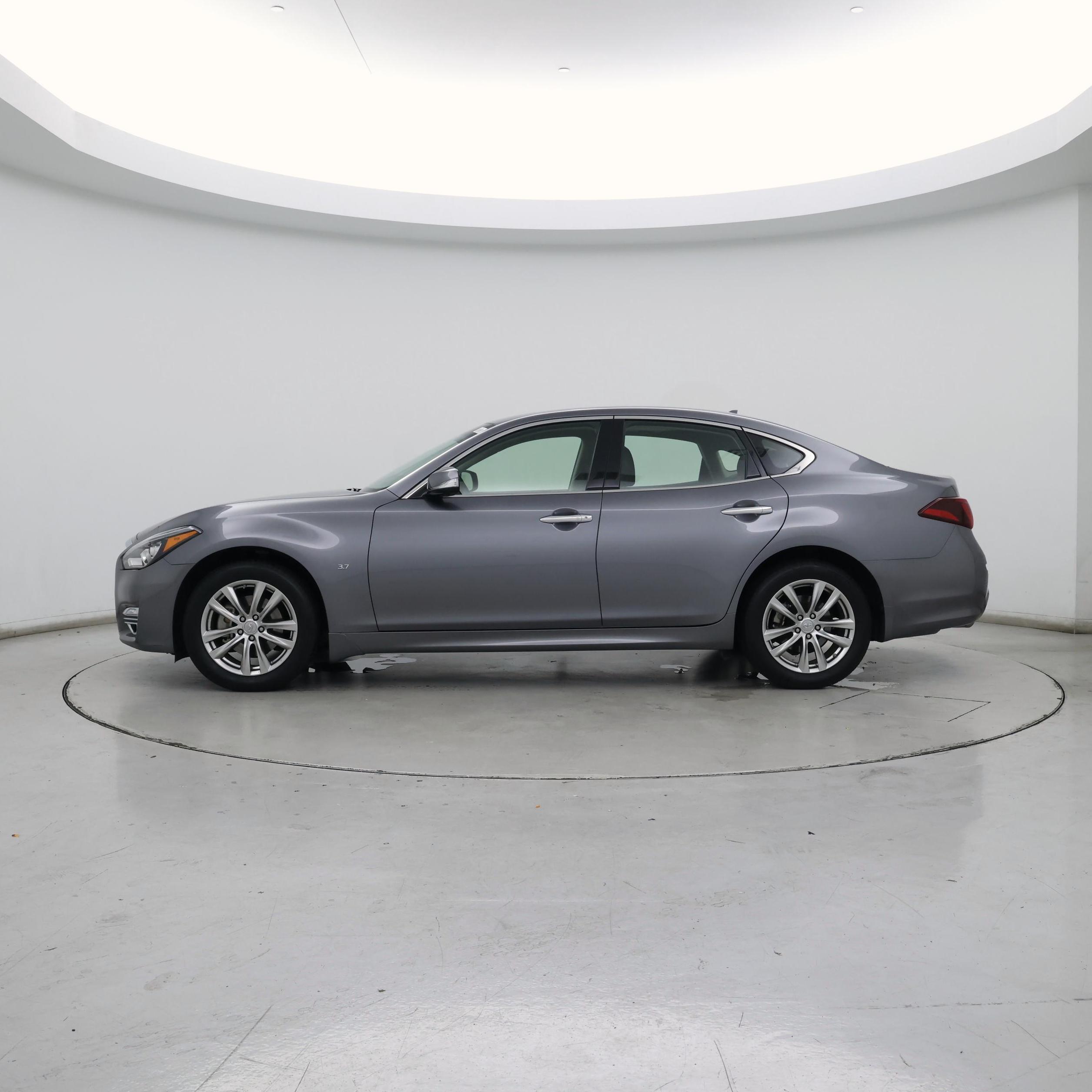 Thumbnail: 2015 INFINITI Q70 - 3