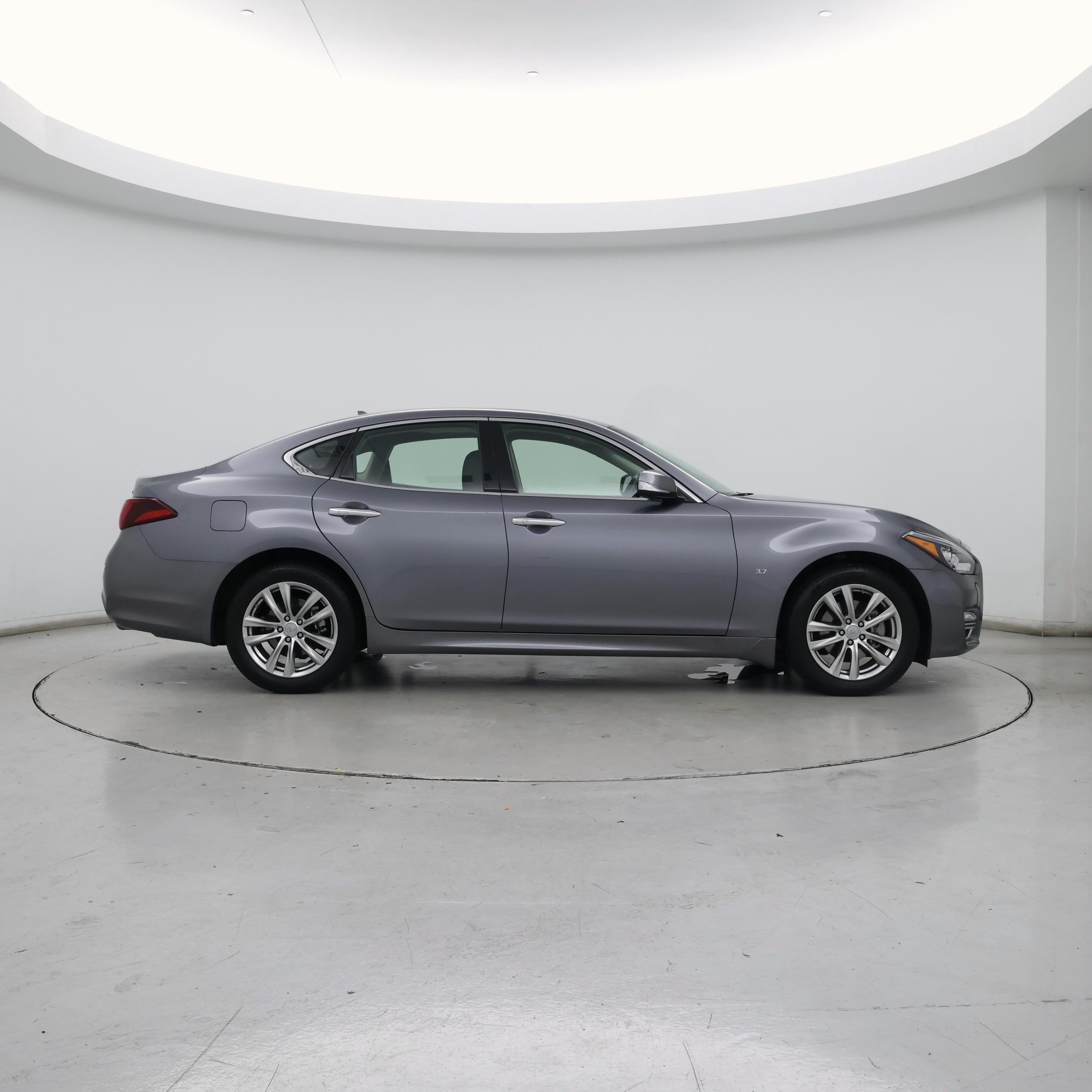 Thumbnail: 2015 INFINITI Q70 - 7