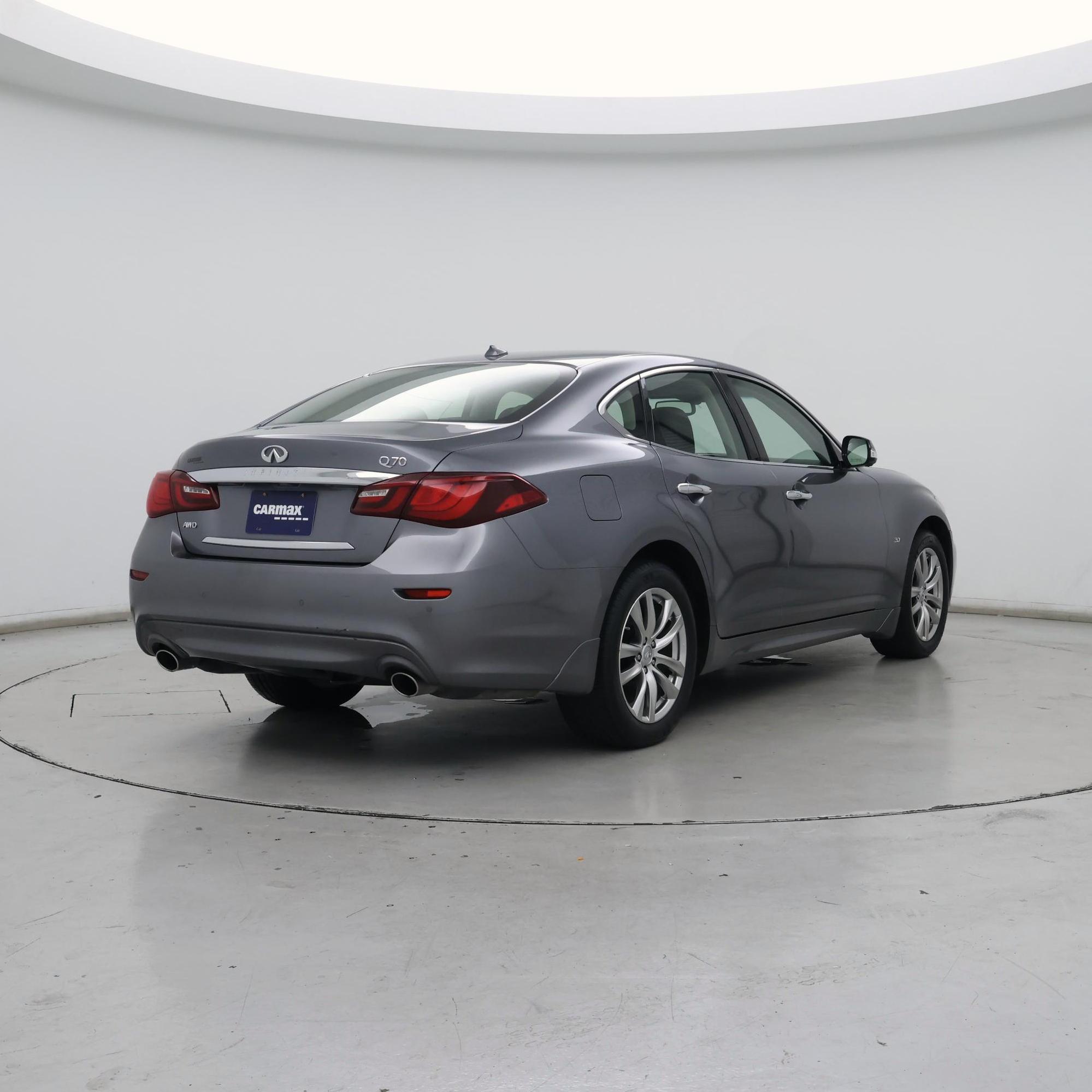 Thumbnail: 2015 INFINITI Q70 - 8