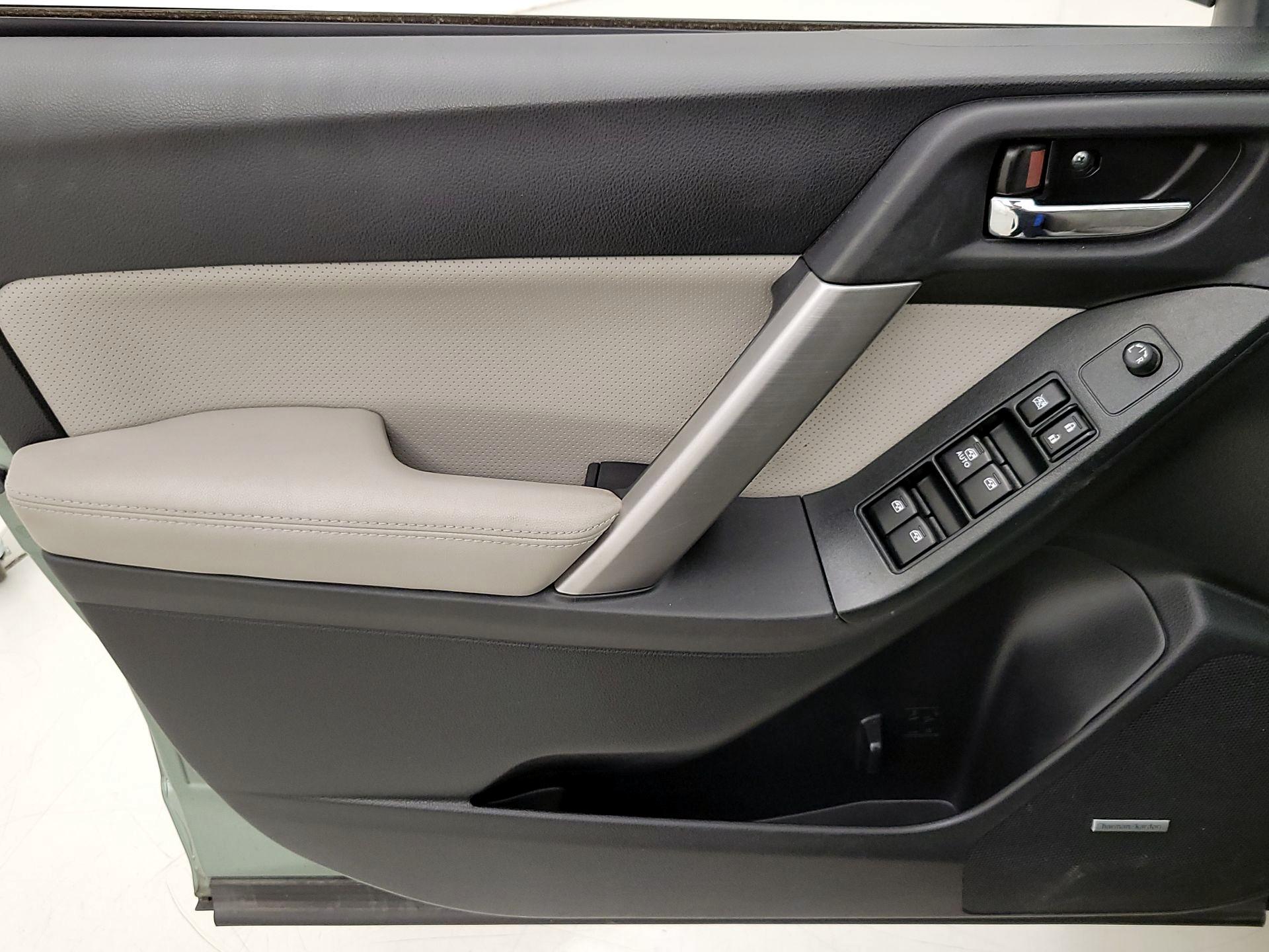 Thumbnail: 2015 Subaru Forester - 12