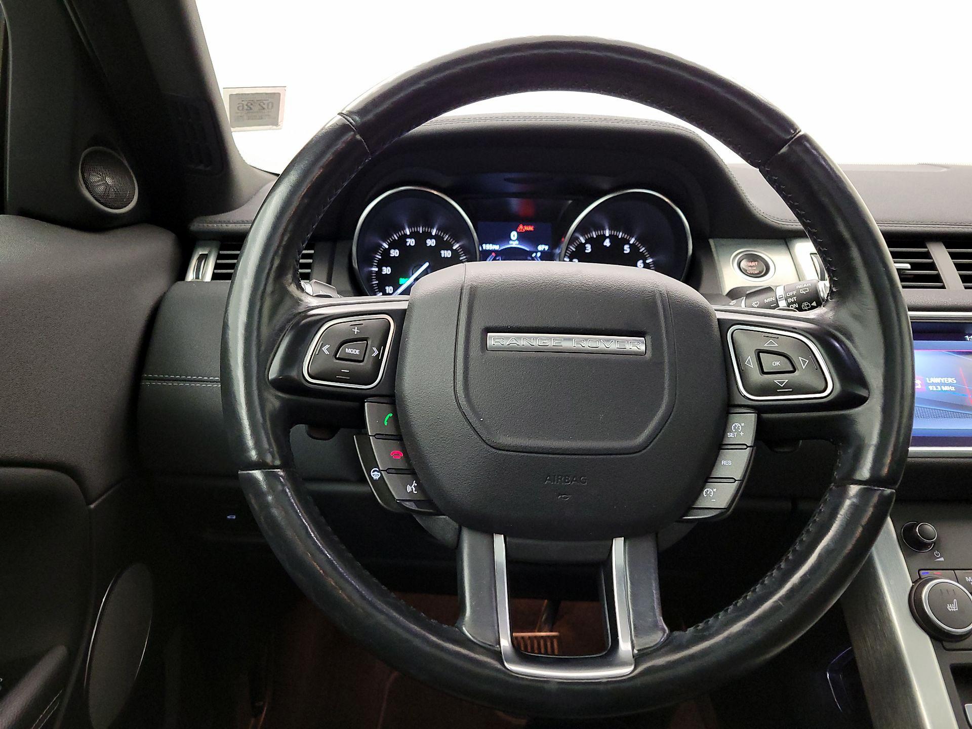Thumbnail: 2017 Land Rover Range Rover Evoque - 10