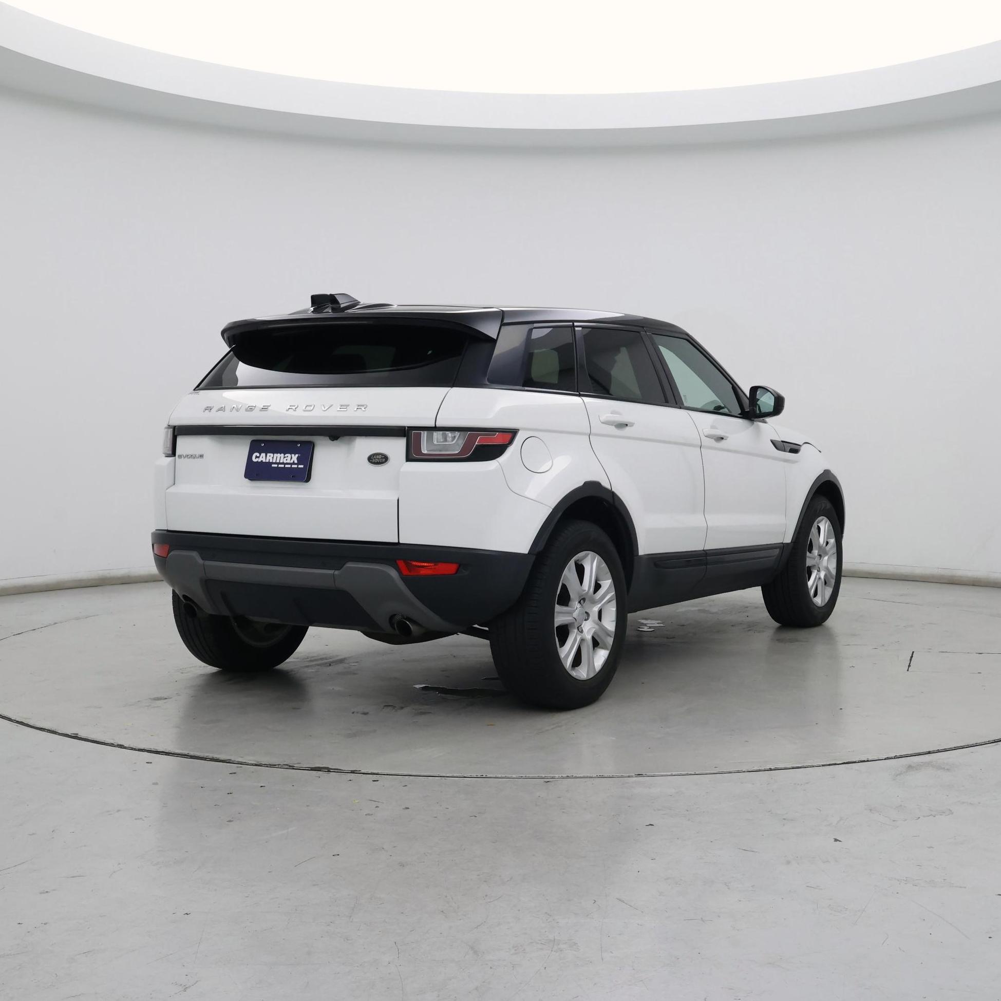 Thumbnail: 2017 Land Rover Range Rover Evoque - 8