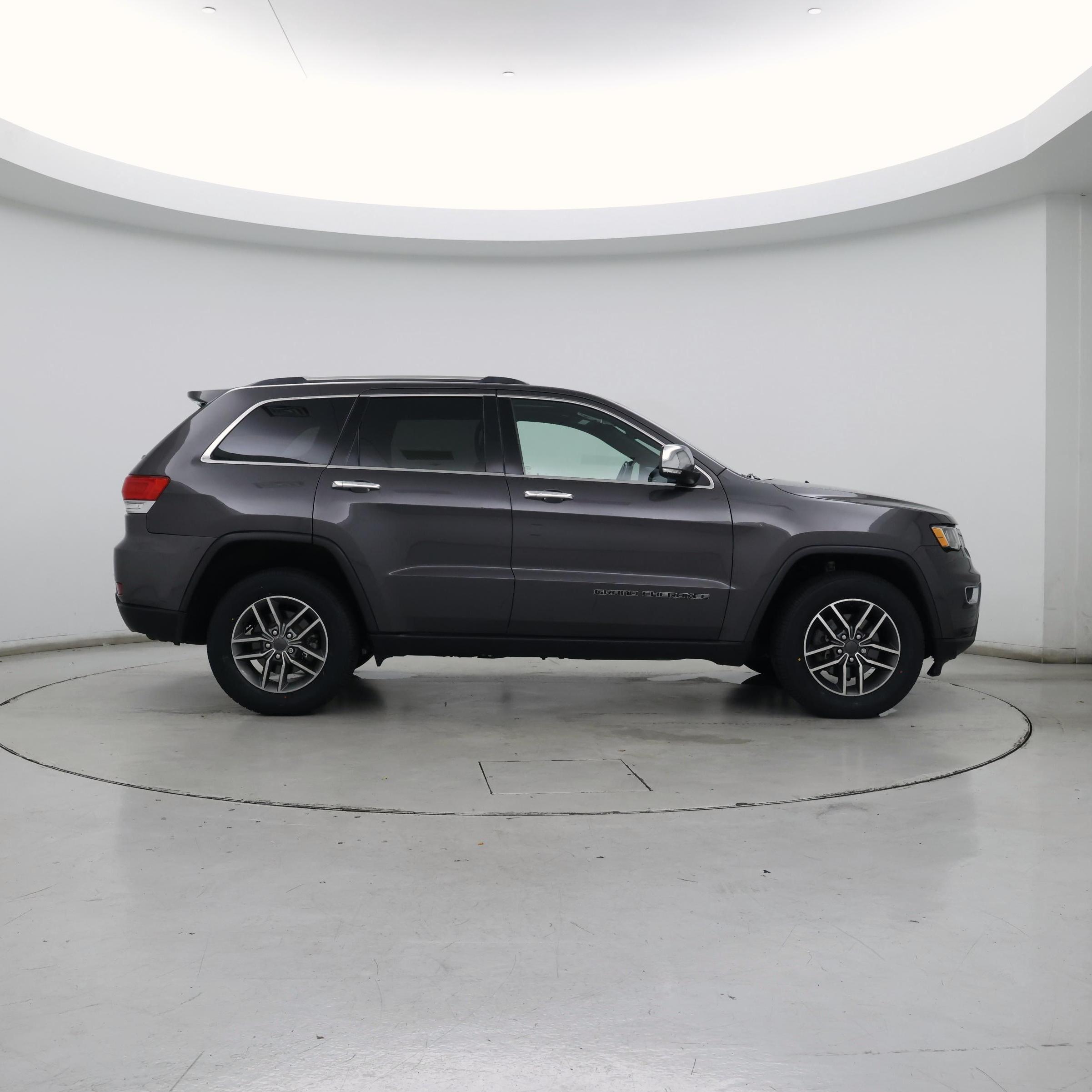 Thumbnail: 2020 Jeep Grand Cherokee - 7