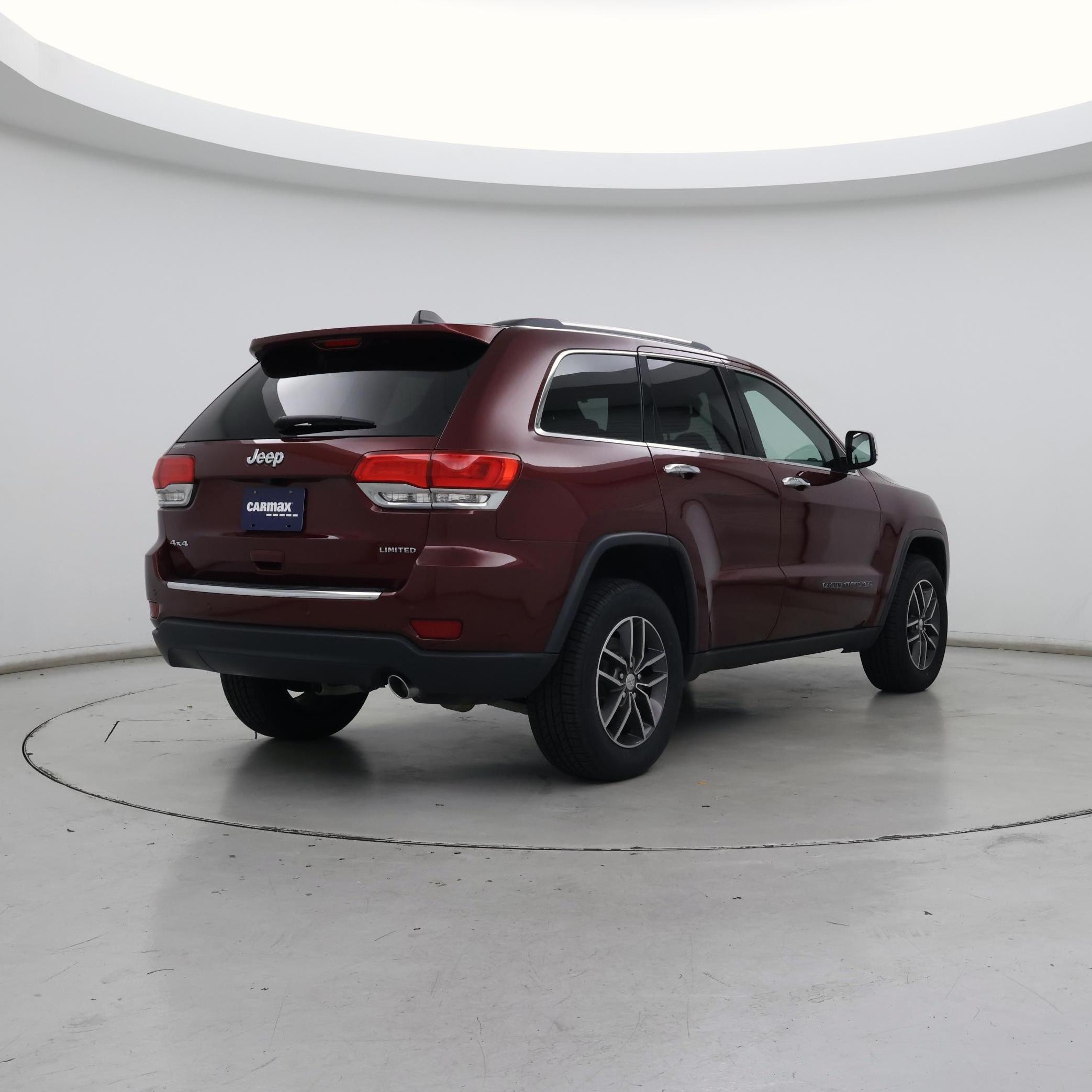 Thumbnail: 2018 Jeep Grand Cherokee - 8