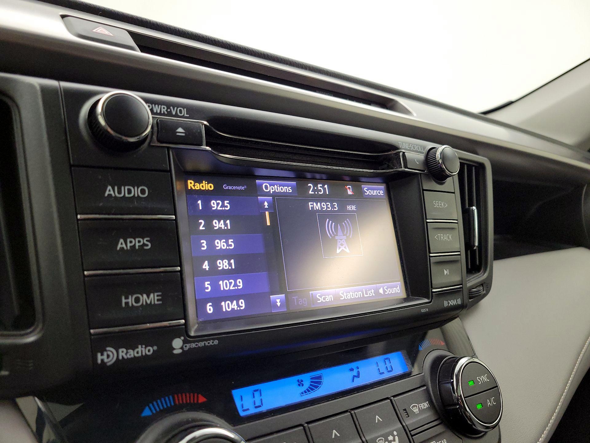 Thumbnail: 2018 Toyota RAV4 - 15