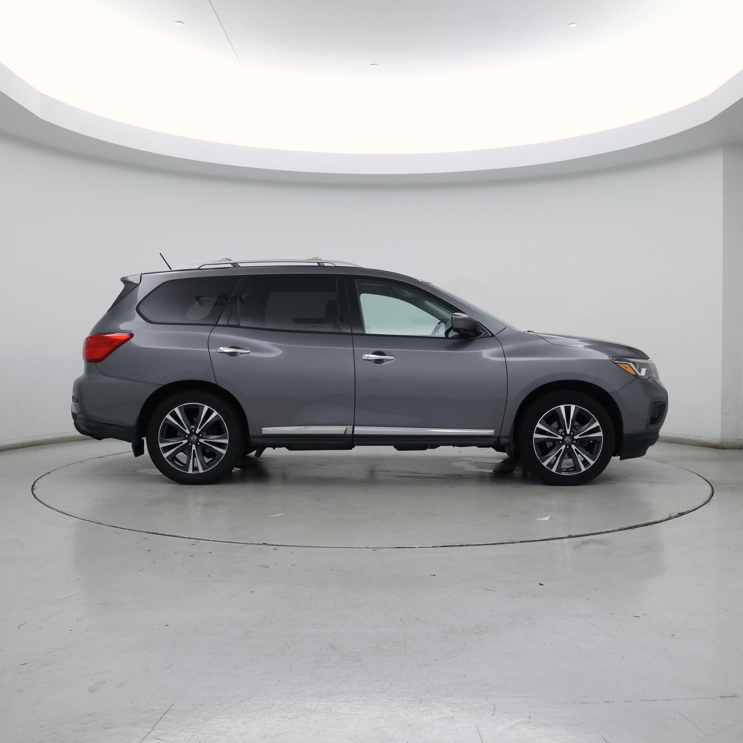 Thumbnail: 2018 Nissan Pathfinder - 7