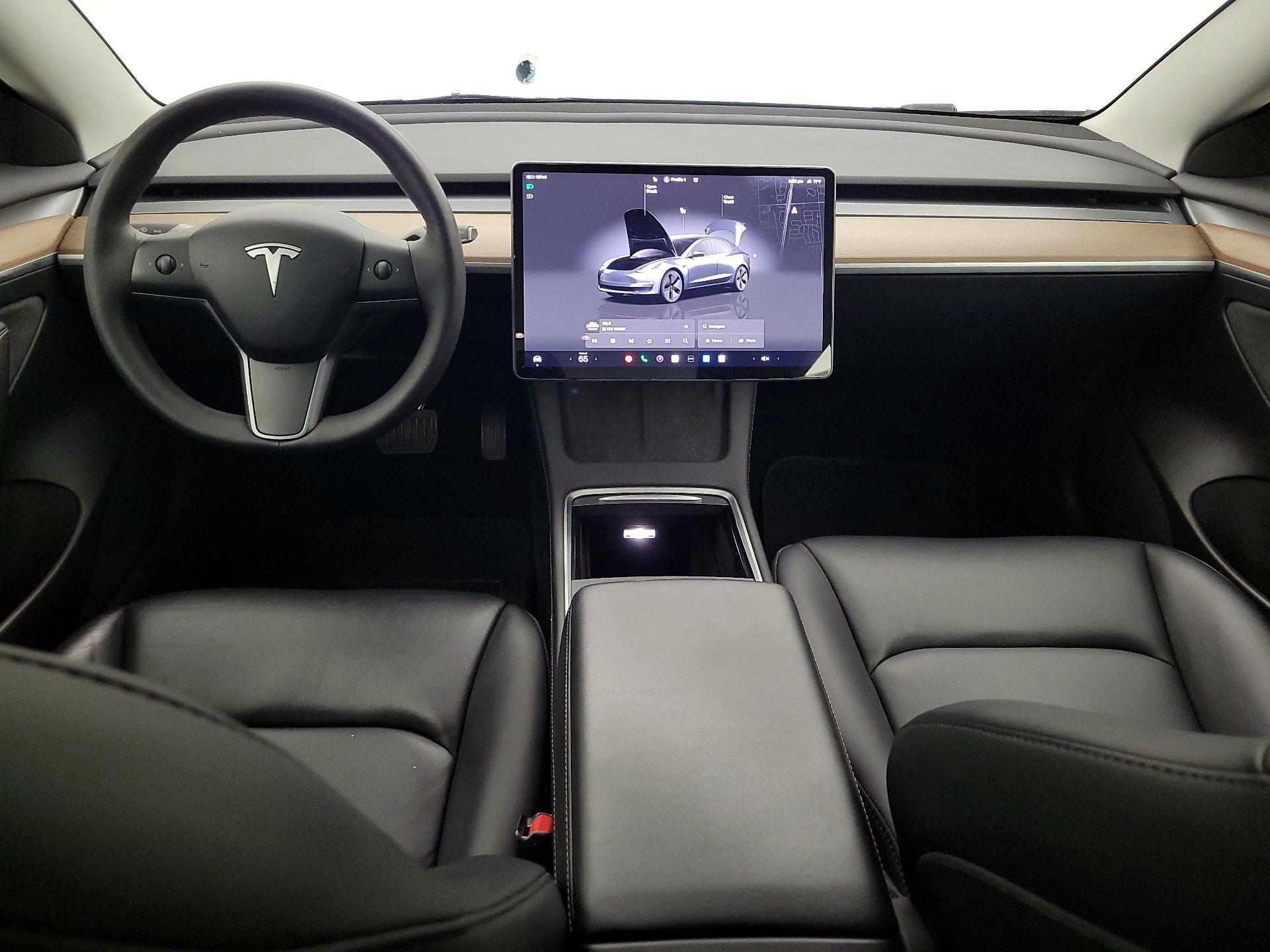 Thumbnail: 2023 Tesla Model 3 - 9