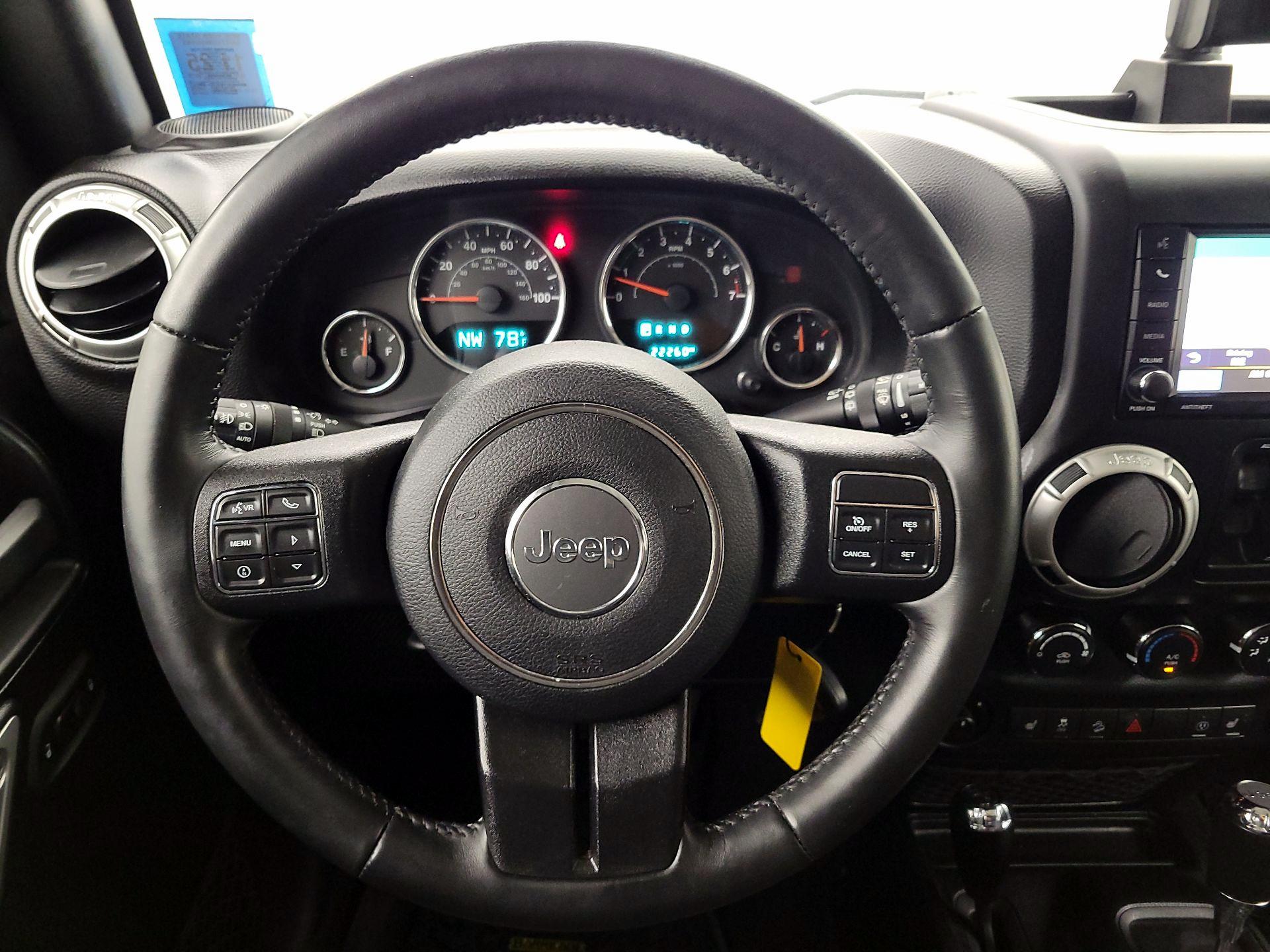 Thumbnail: 2017 Jeep Wrangler - 10