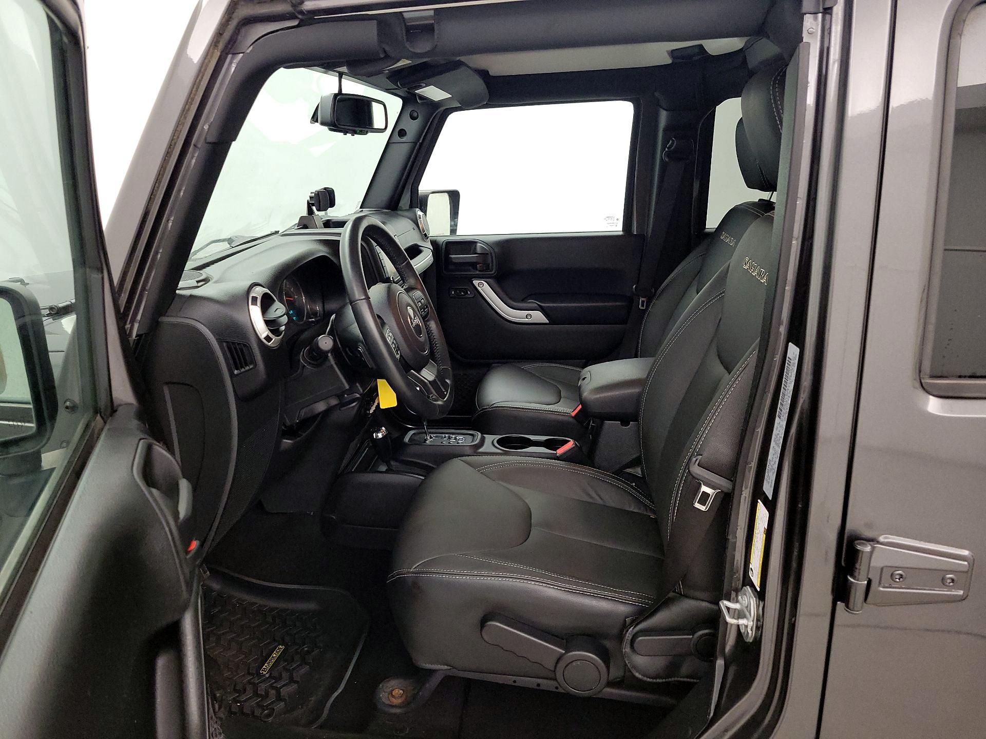 Thumbnail: 2017 Jeep Wrangler - 11