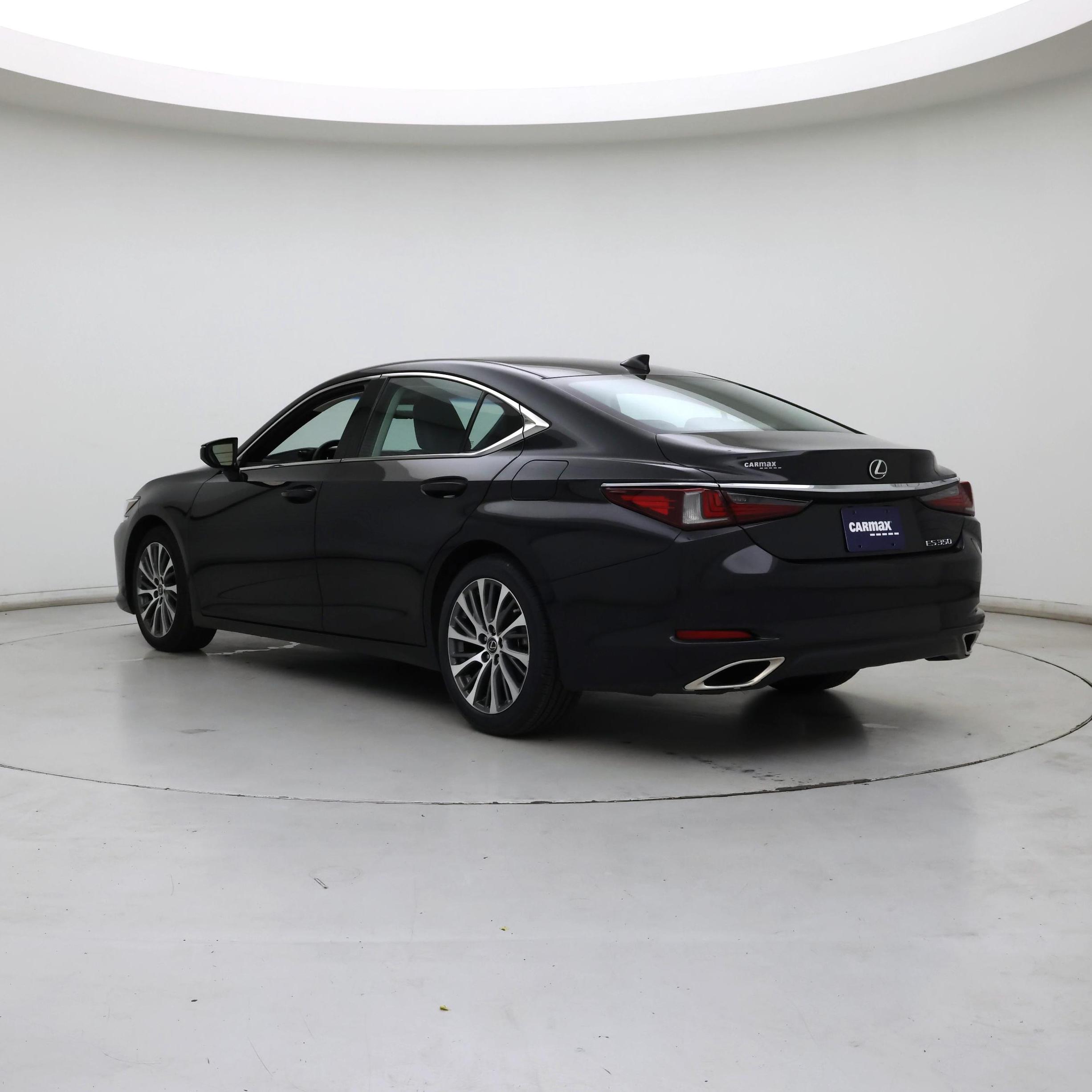 Thumbnail: 2021 Lexus ES - 2
