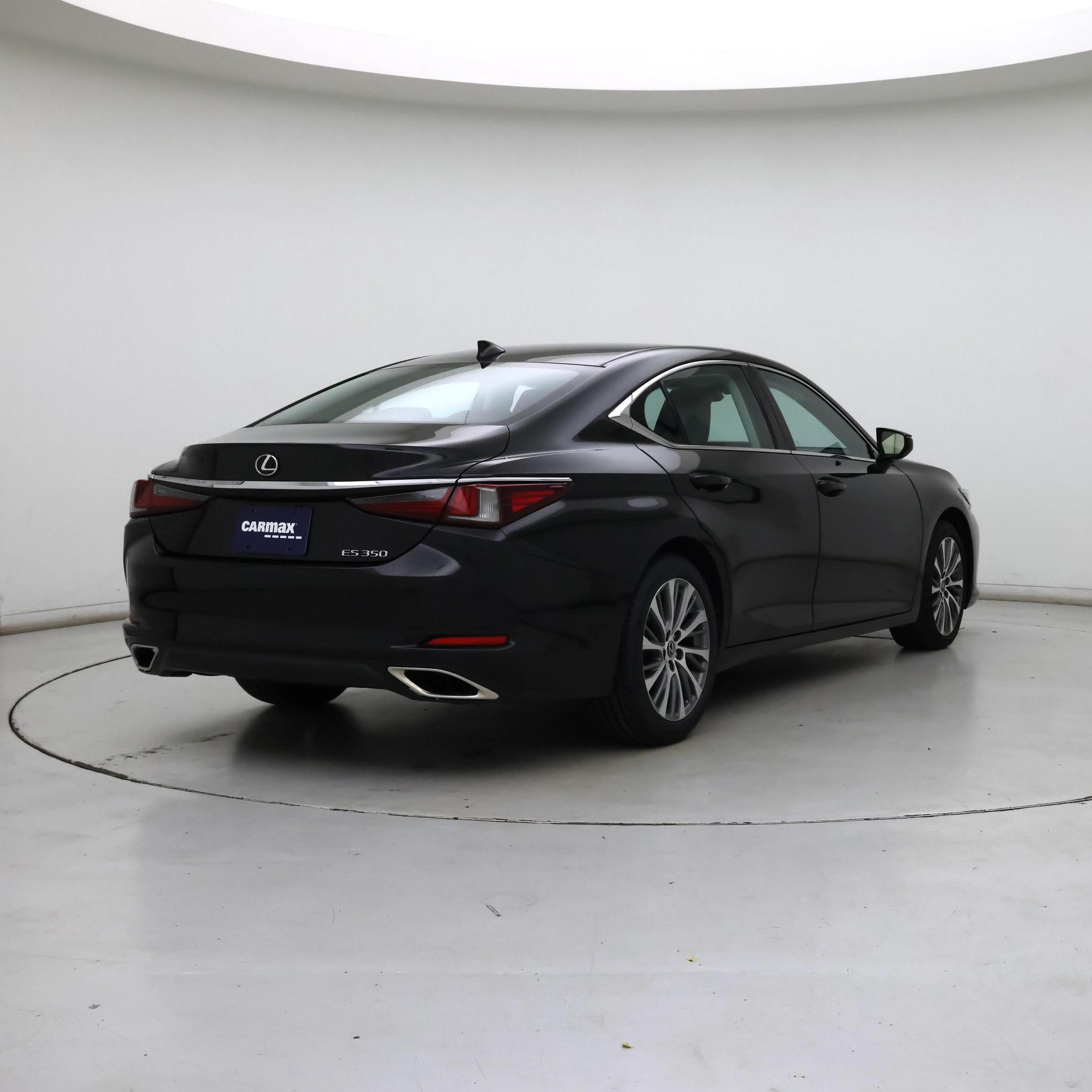 Thumbnail: 2021 Lexus ES - 8