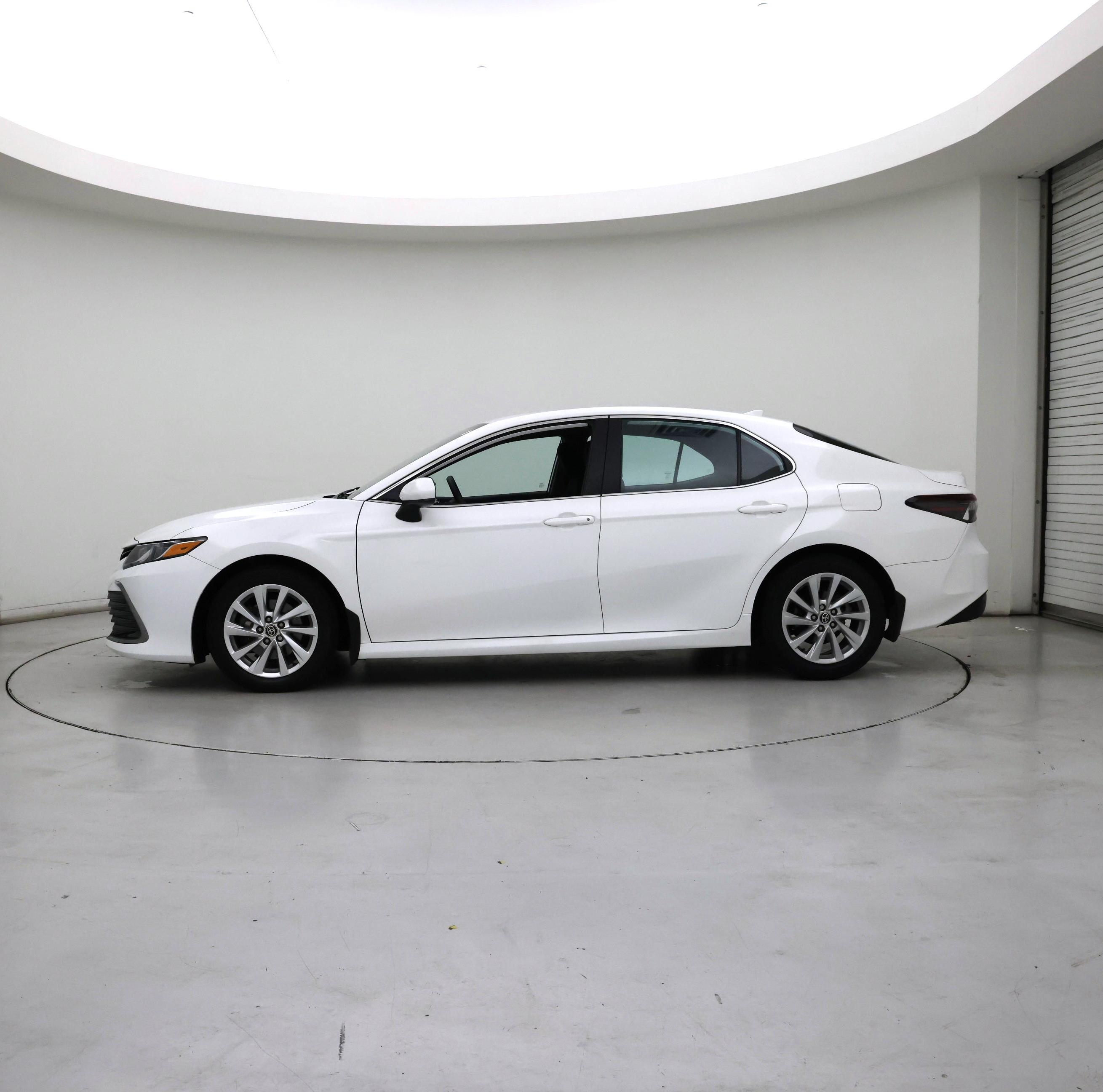 Thumbnail: 2023 Toyota Camry - 3