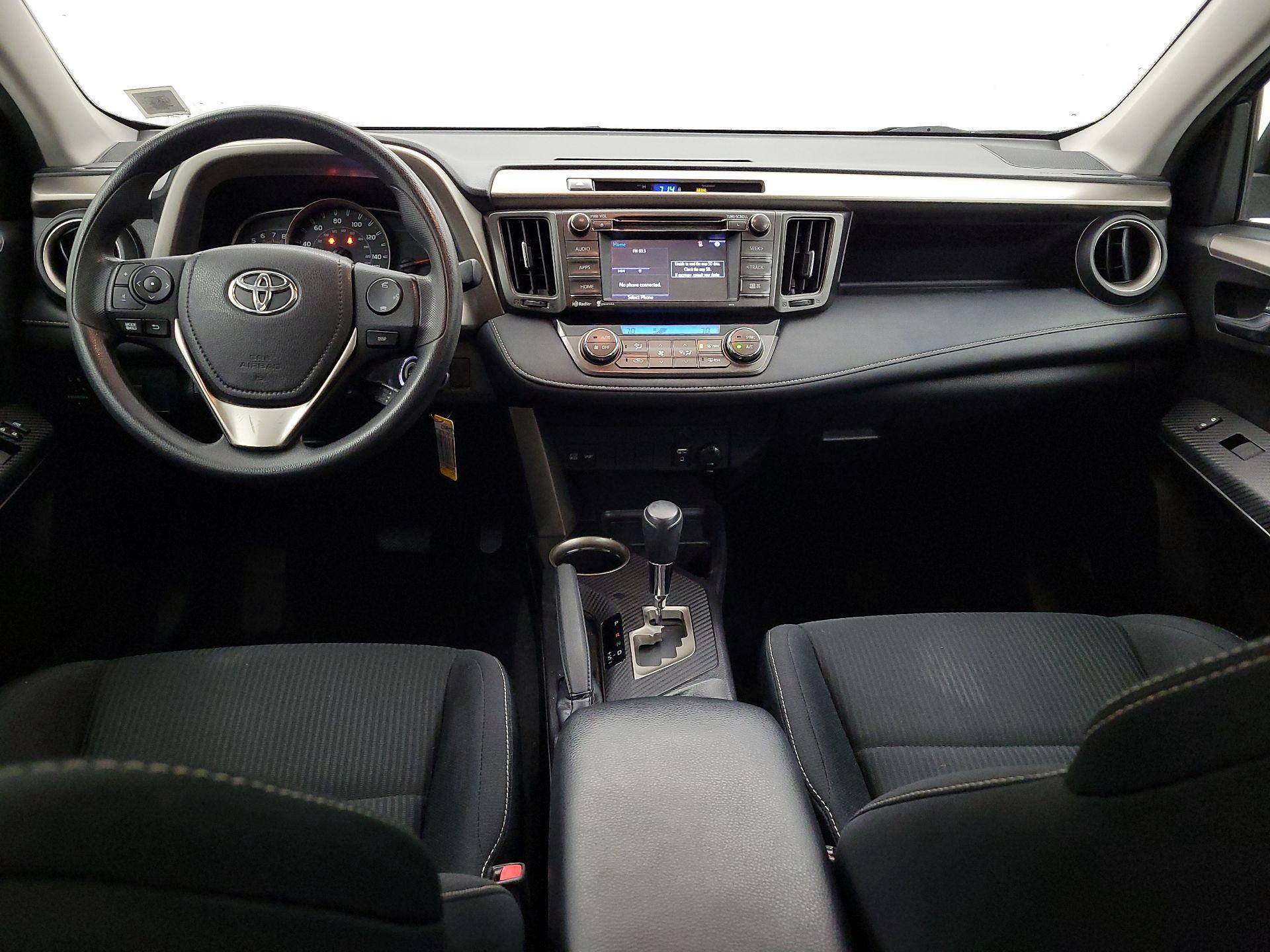 Thumbnail: 2015 Toyota RAV4 - 9