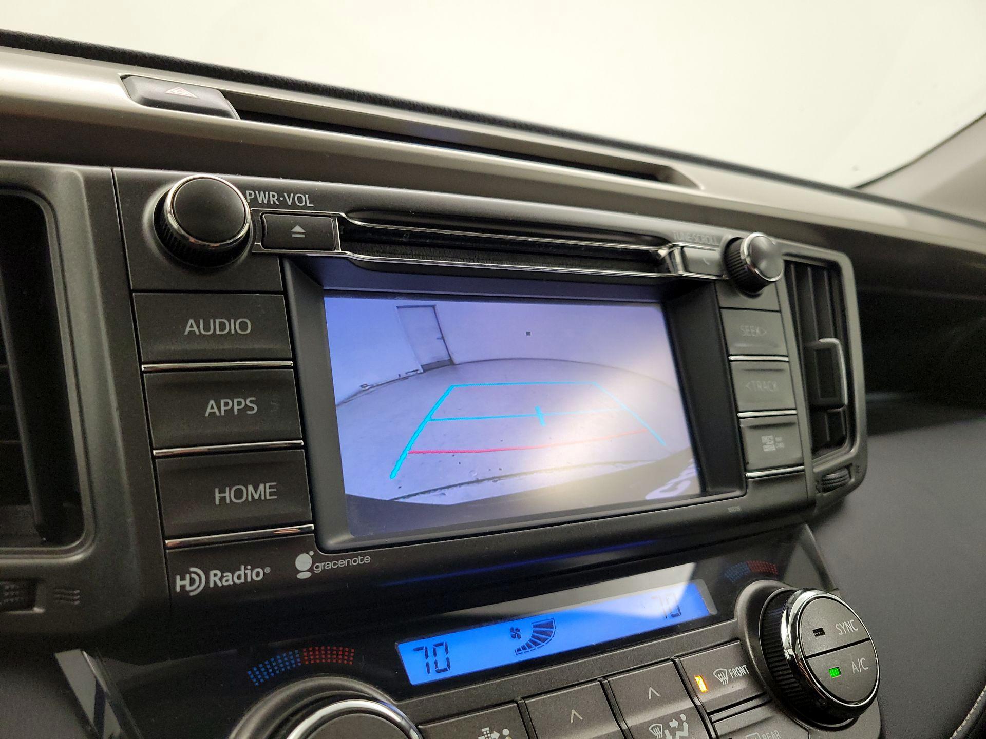 Thumbnail: 2015 Toyota RAV4 - 14